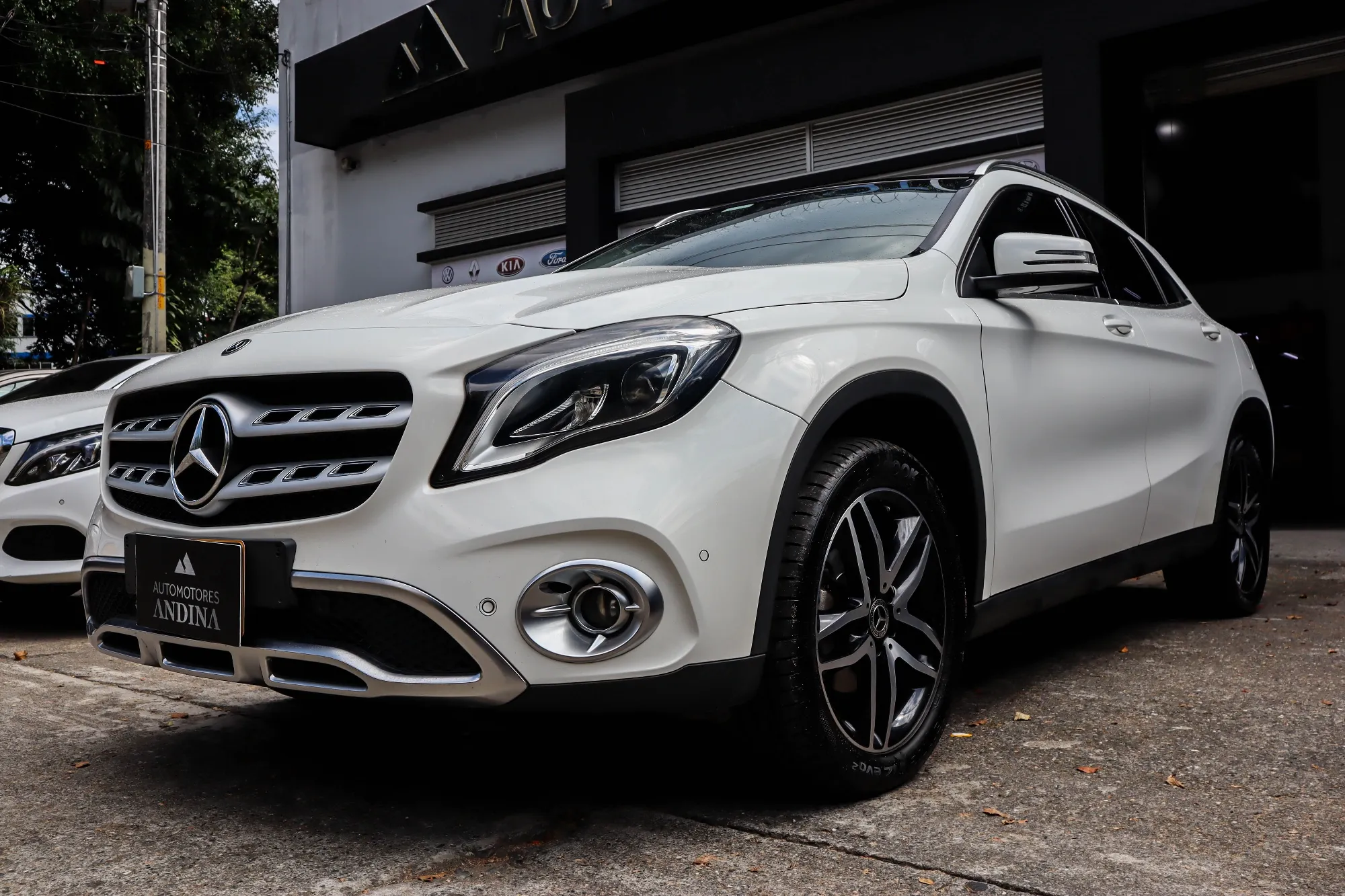 Mercedes Benz GLA 200 1.6 Aut.Sec Fwd 2019 420