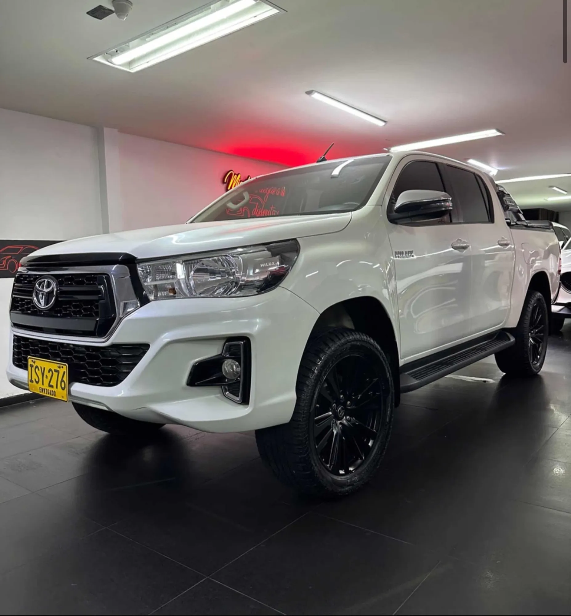 Toyota Hilux SRV modelo 2019 2.8
