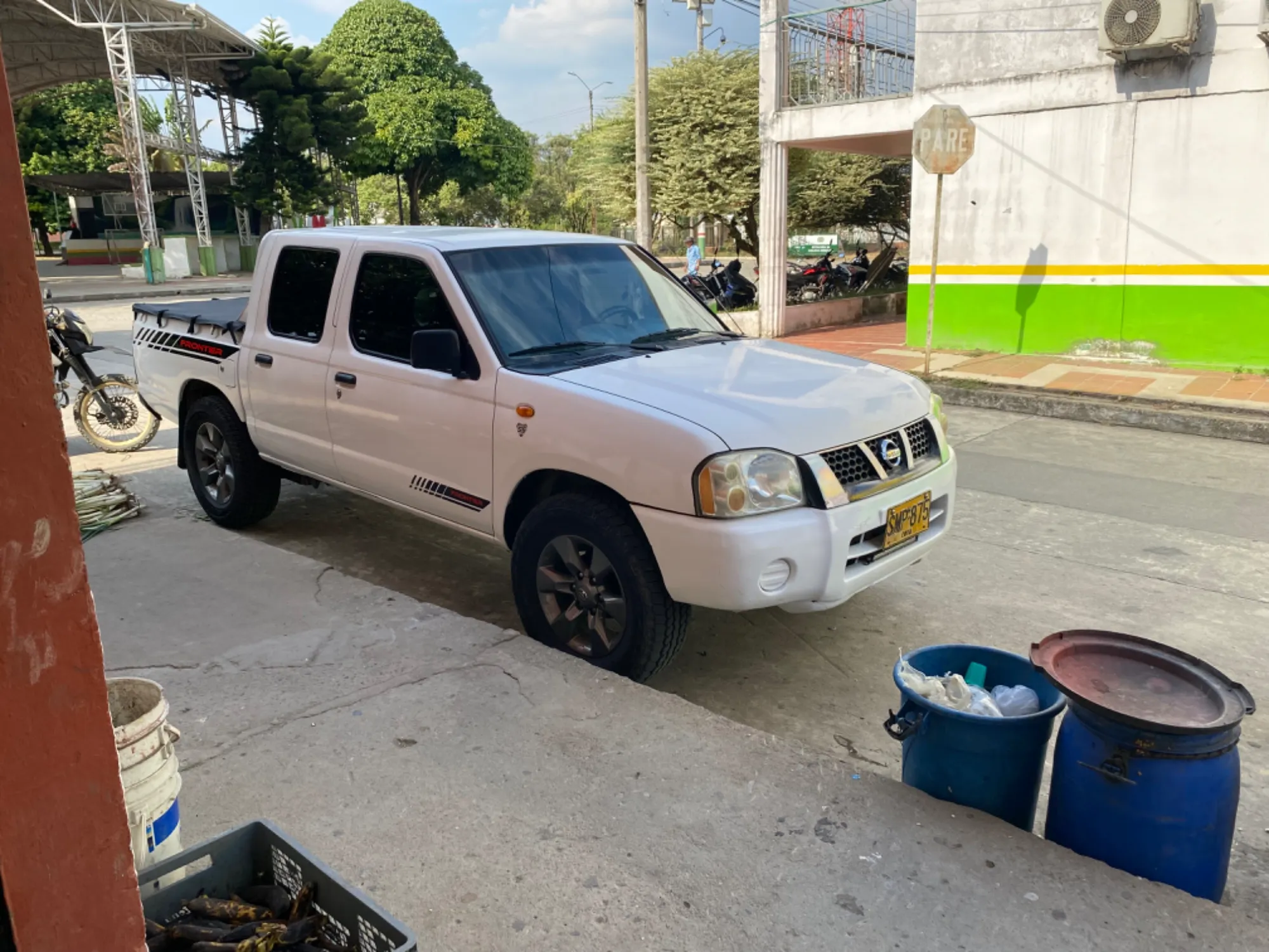 Nissan Frontier np300 4x2 gasolina