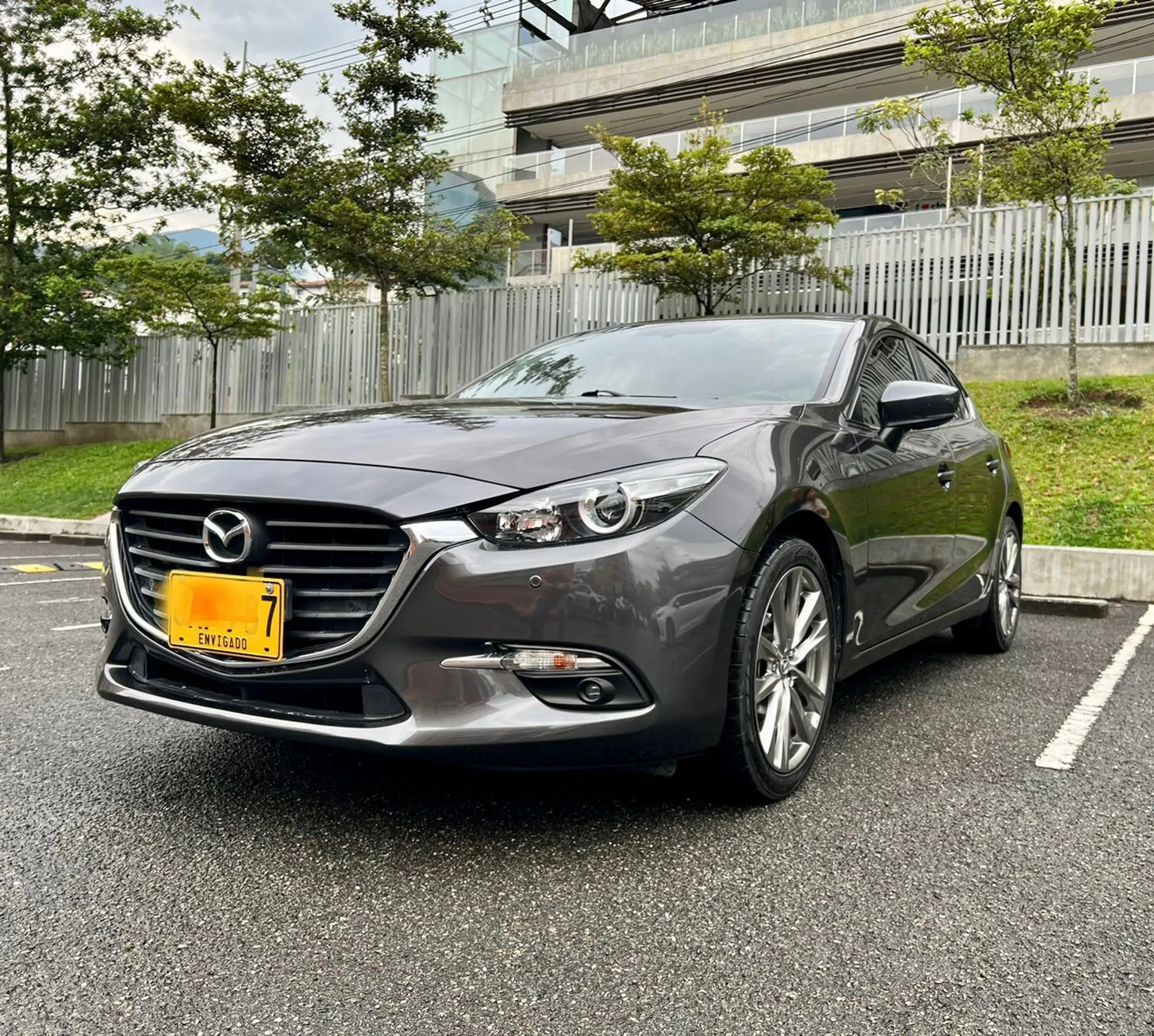 Mazda 3 touring