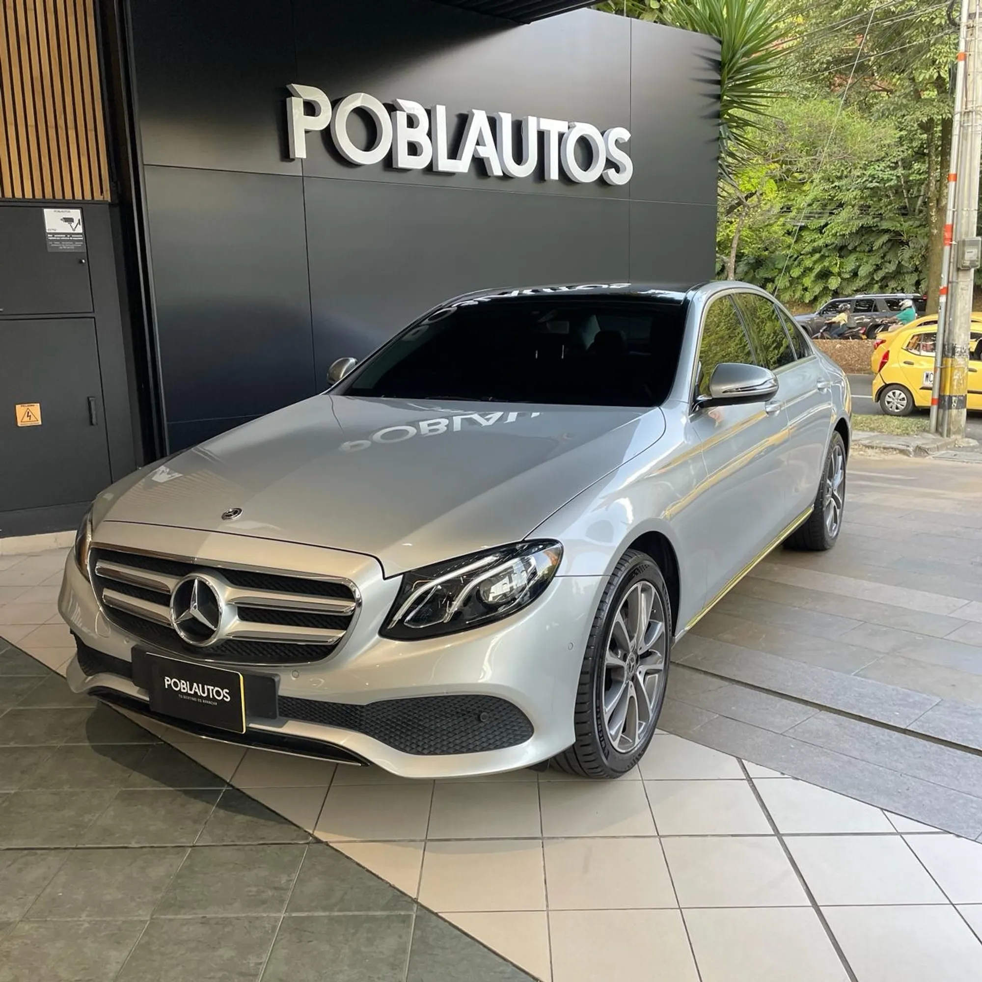 Mercedes-Benz E200 2019