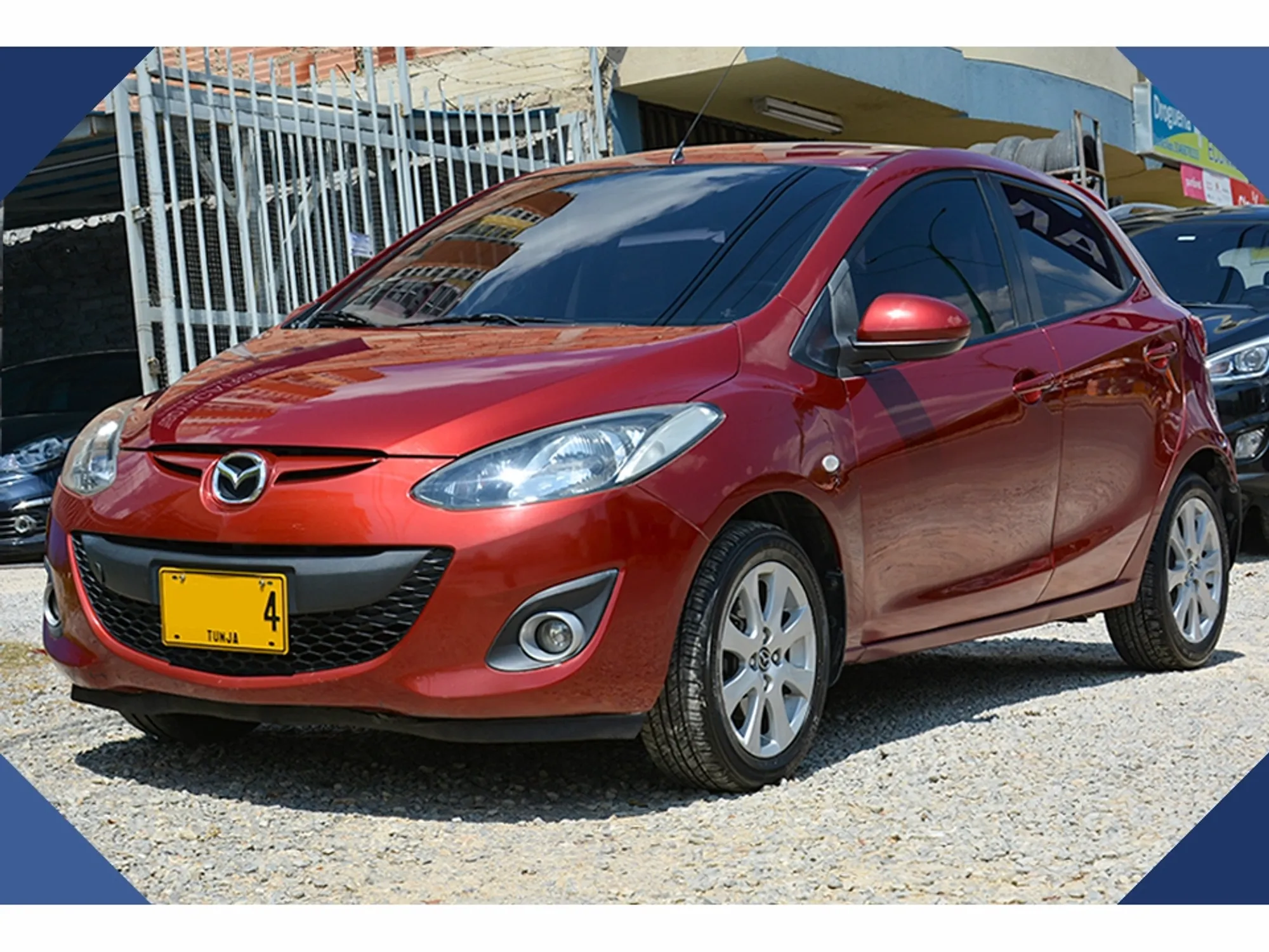 Mazda 2 2014 MT 1.5L en Duitama Boyacars