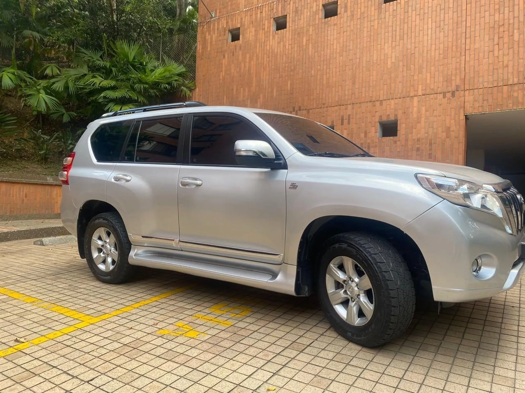 Toyota Prado Txl B2+ 2018