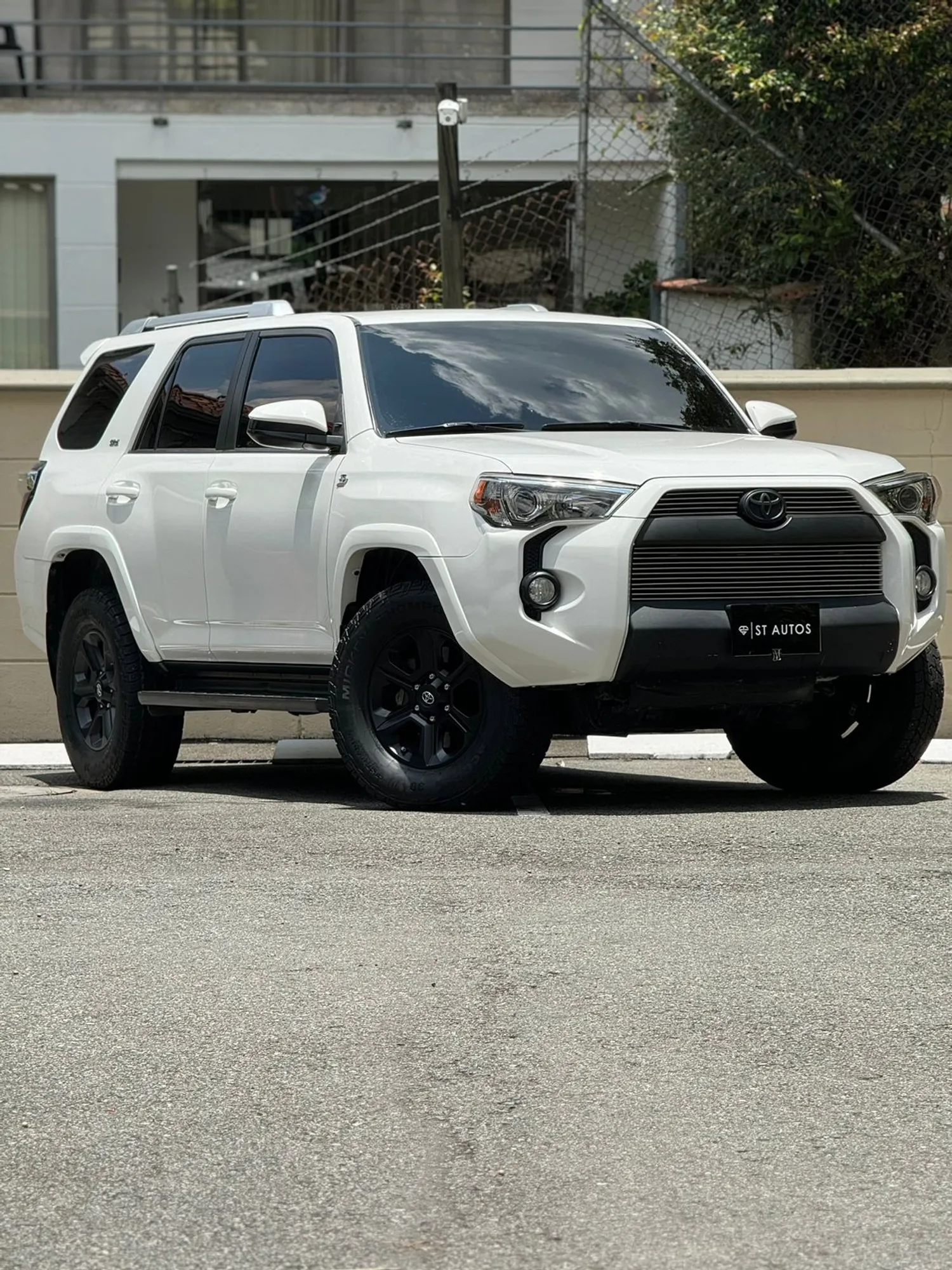 Toyota 4Runner sr5 2018