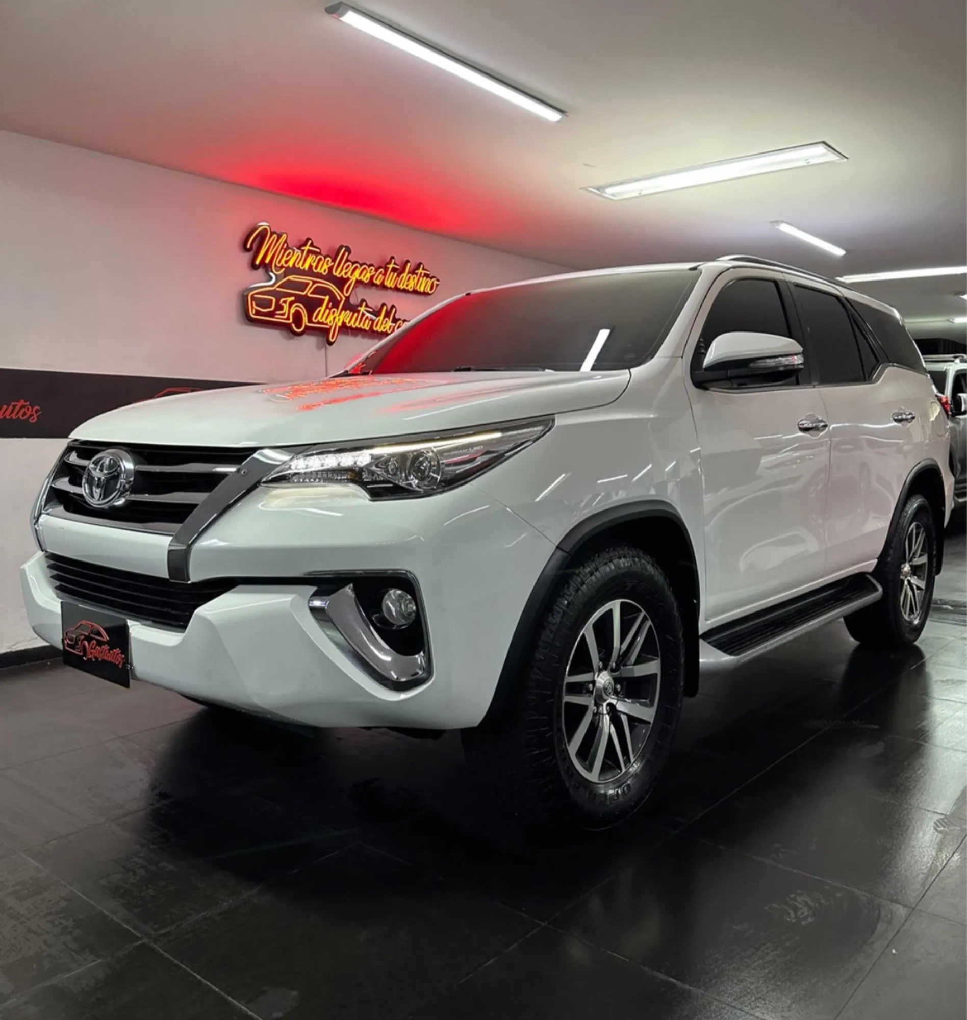Toyota Fortuner SRV 2017