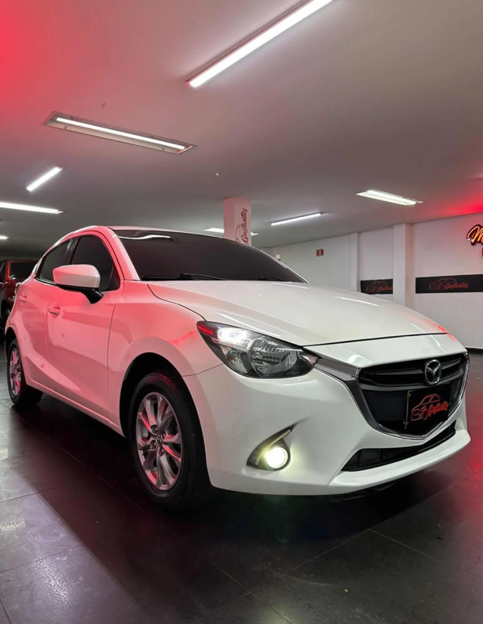 Mazda 2 touring 2019