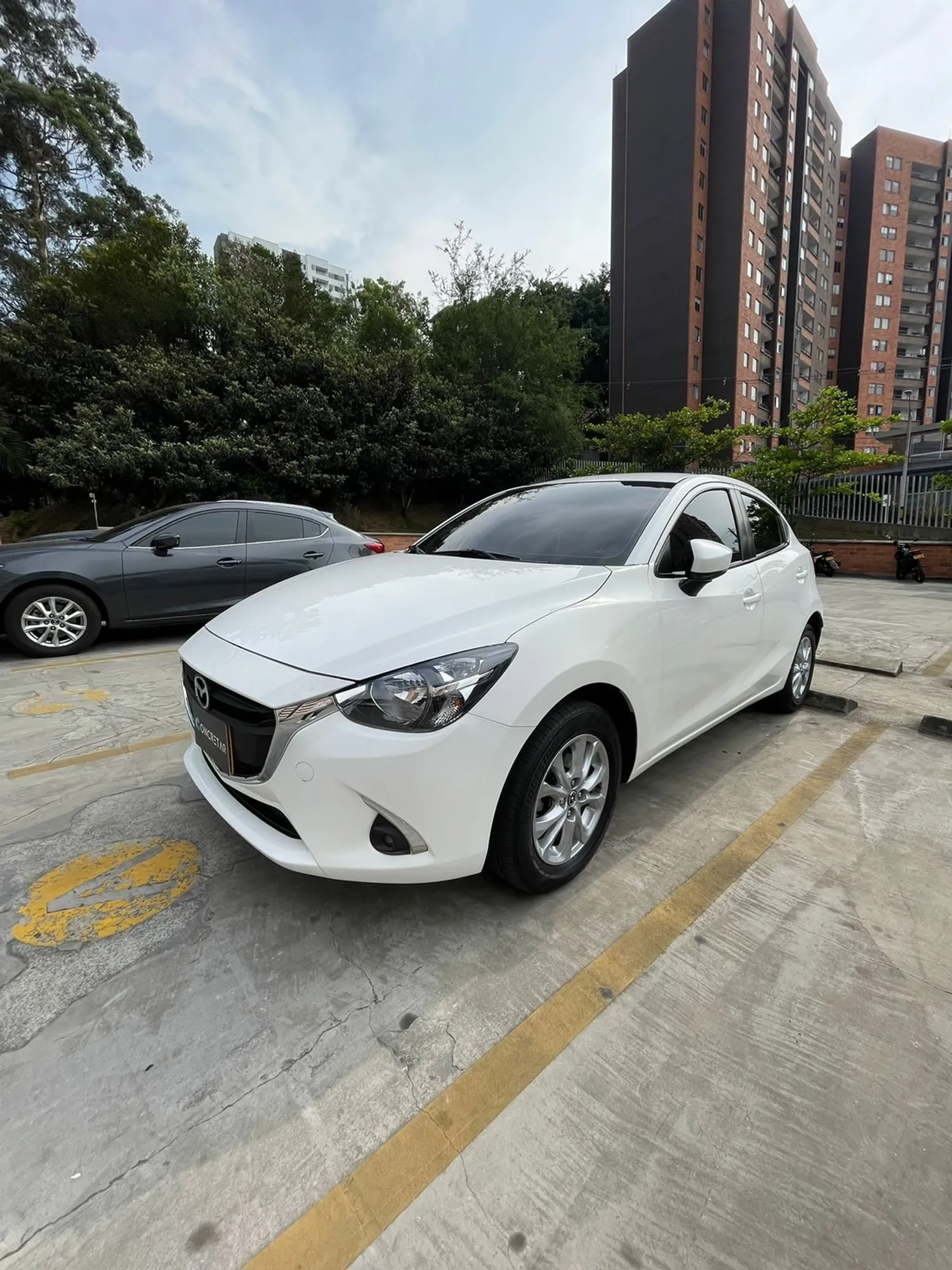 Mazda 2 Touring Automático Segunda Dueña
