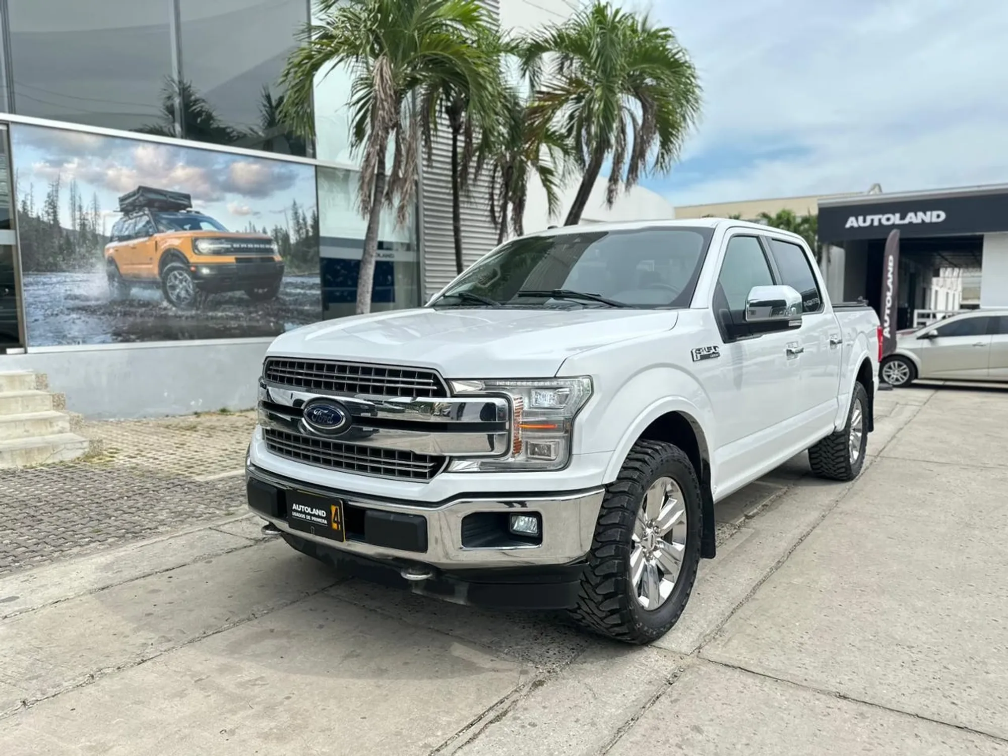 FORD F-150 LARIAL 2019