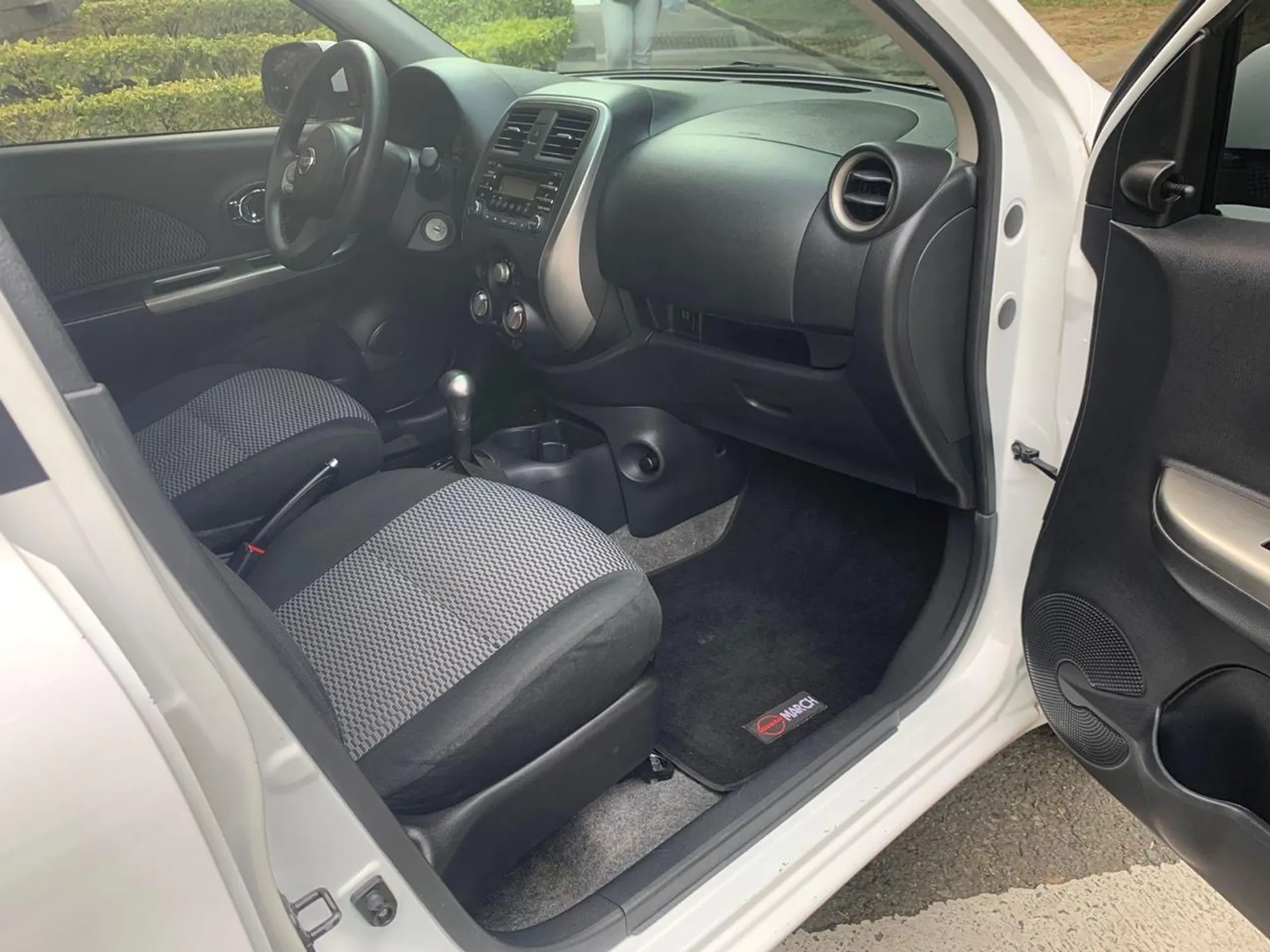 Nissan March Sense 2015