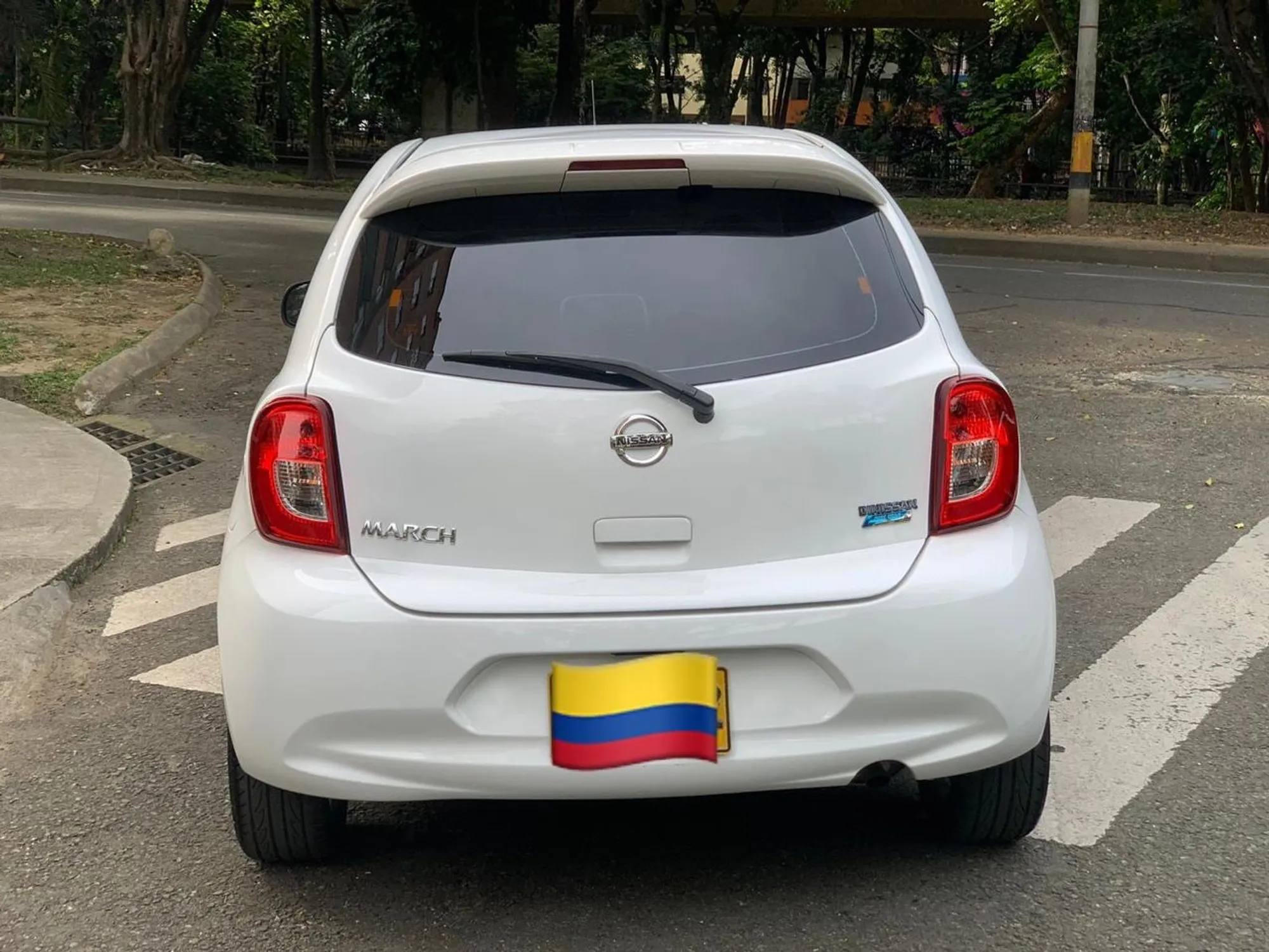 Nissan March Sense 2015