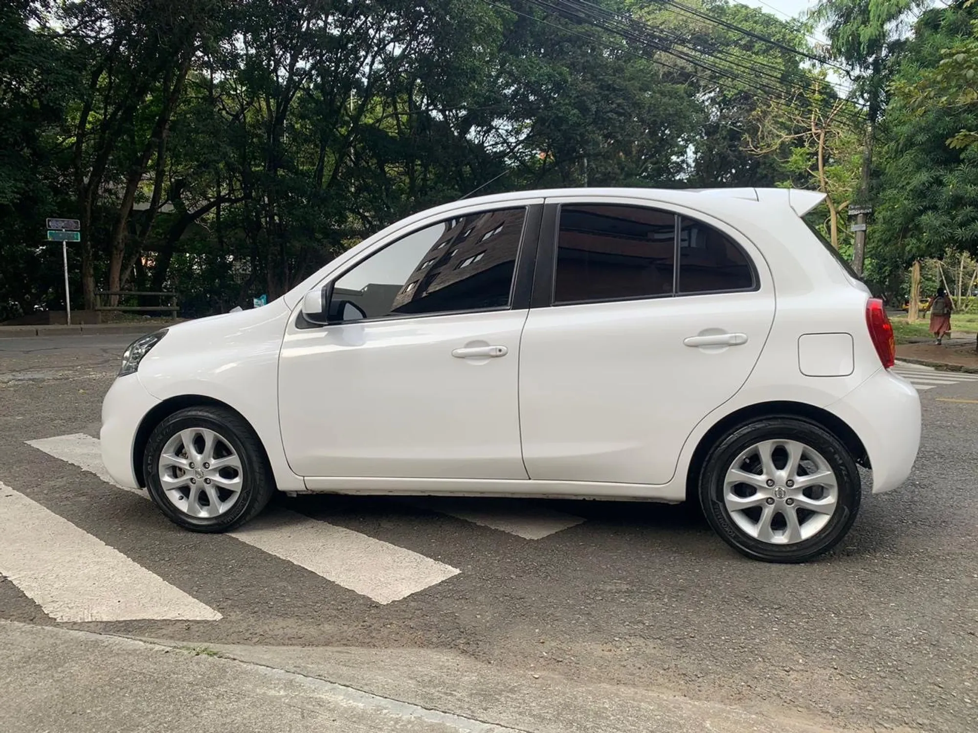 Nissan March Sense 2015