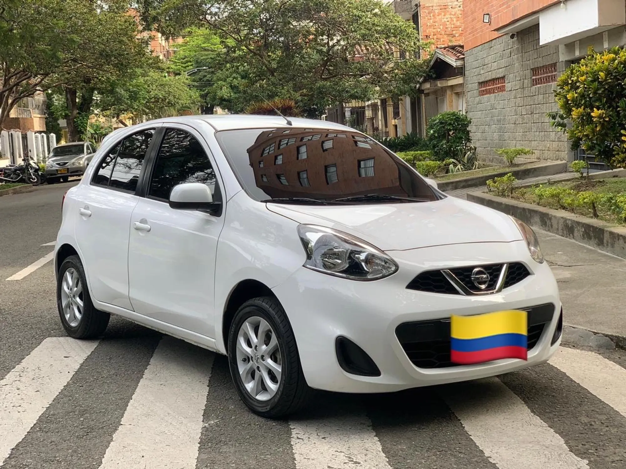 Nissan March Sense 2015
