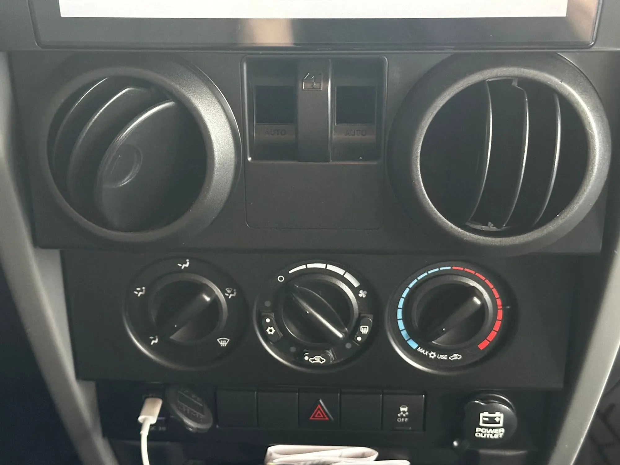 Jeep Wrangler 3.8 Sport