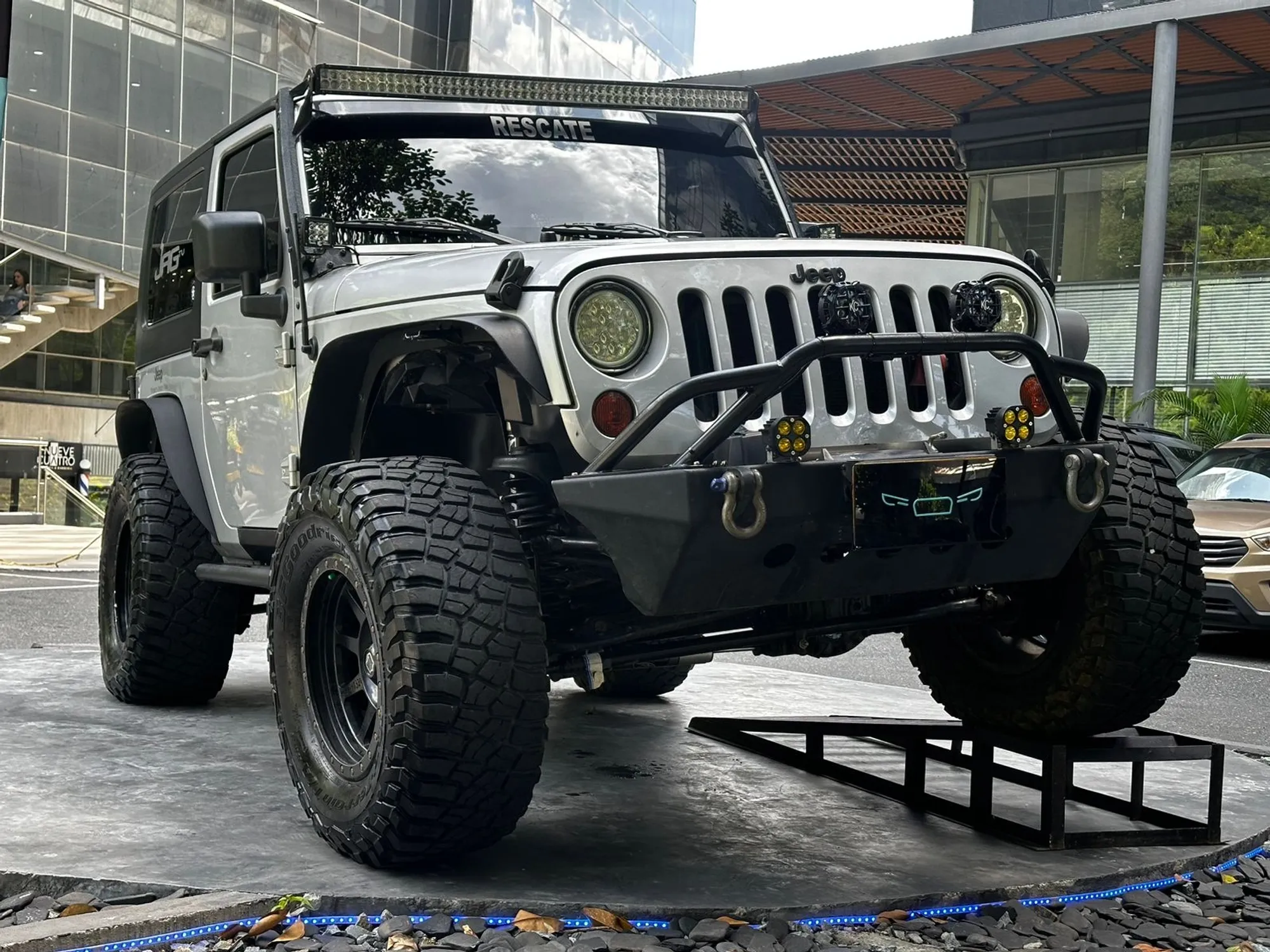 Jeep Wrangler 3.8 Sport
