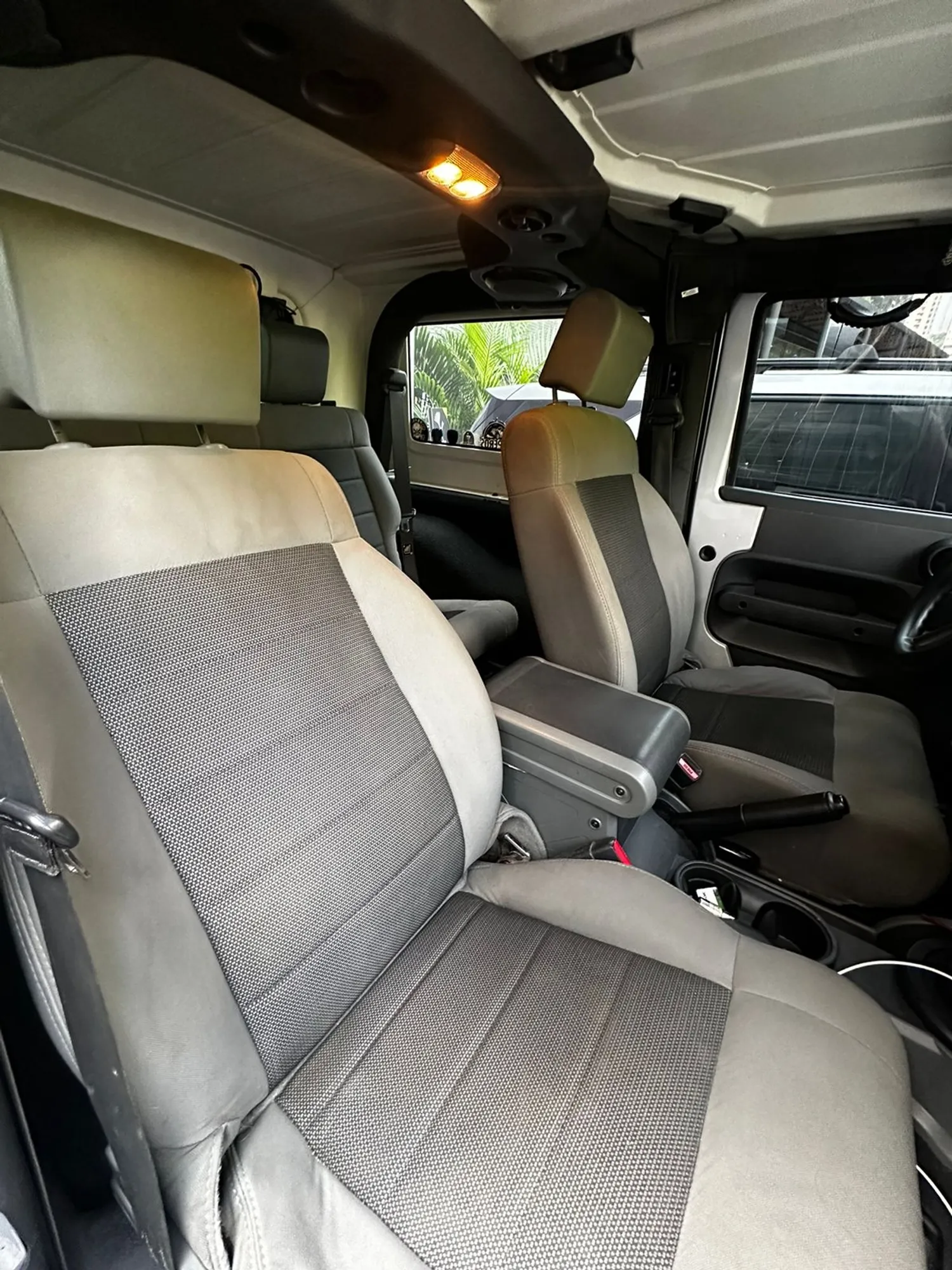 Jeep Wrangler 3.8 Sport