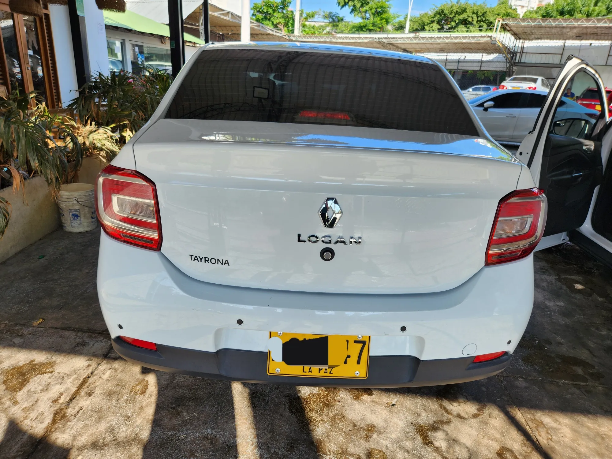 Renault logan intens 2024