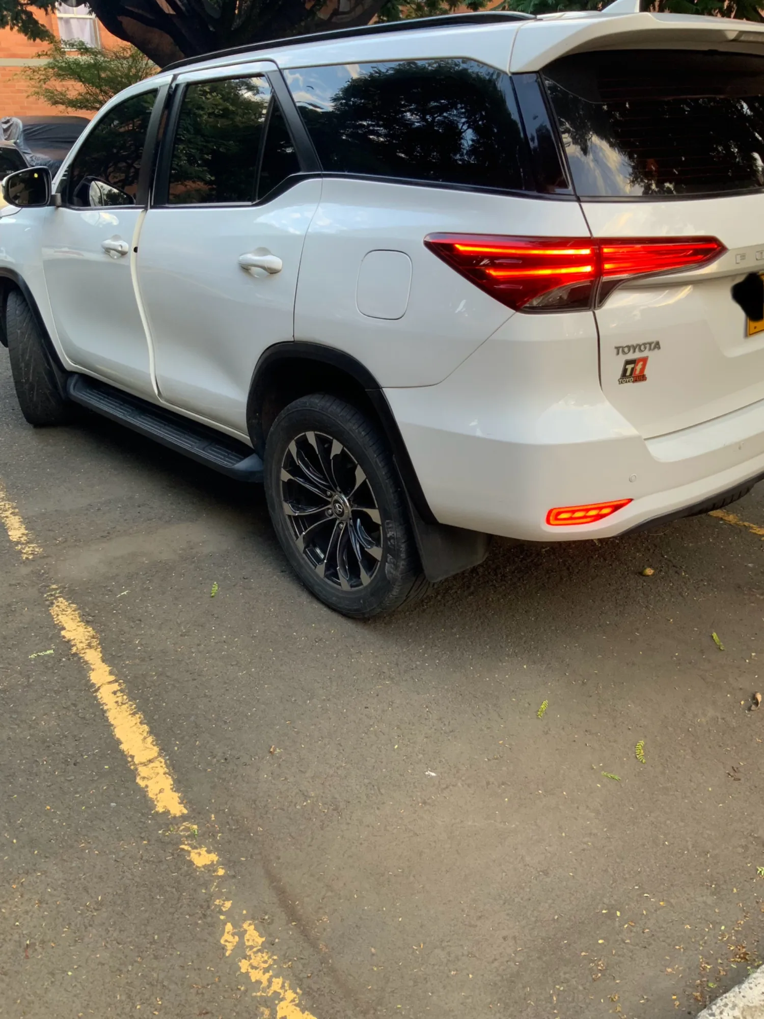 Toyota Fortuner - vendo o permuto  modelo 2019TD