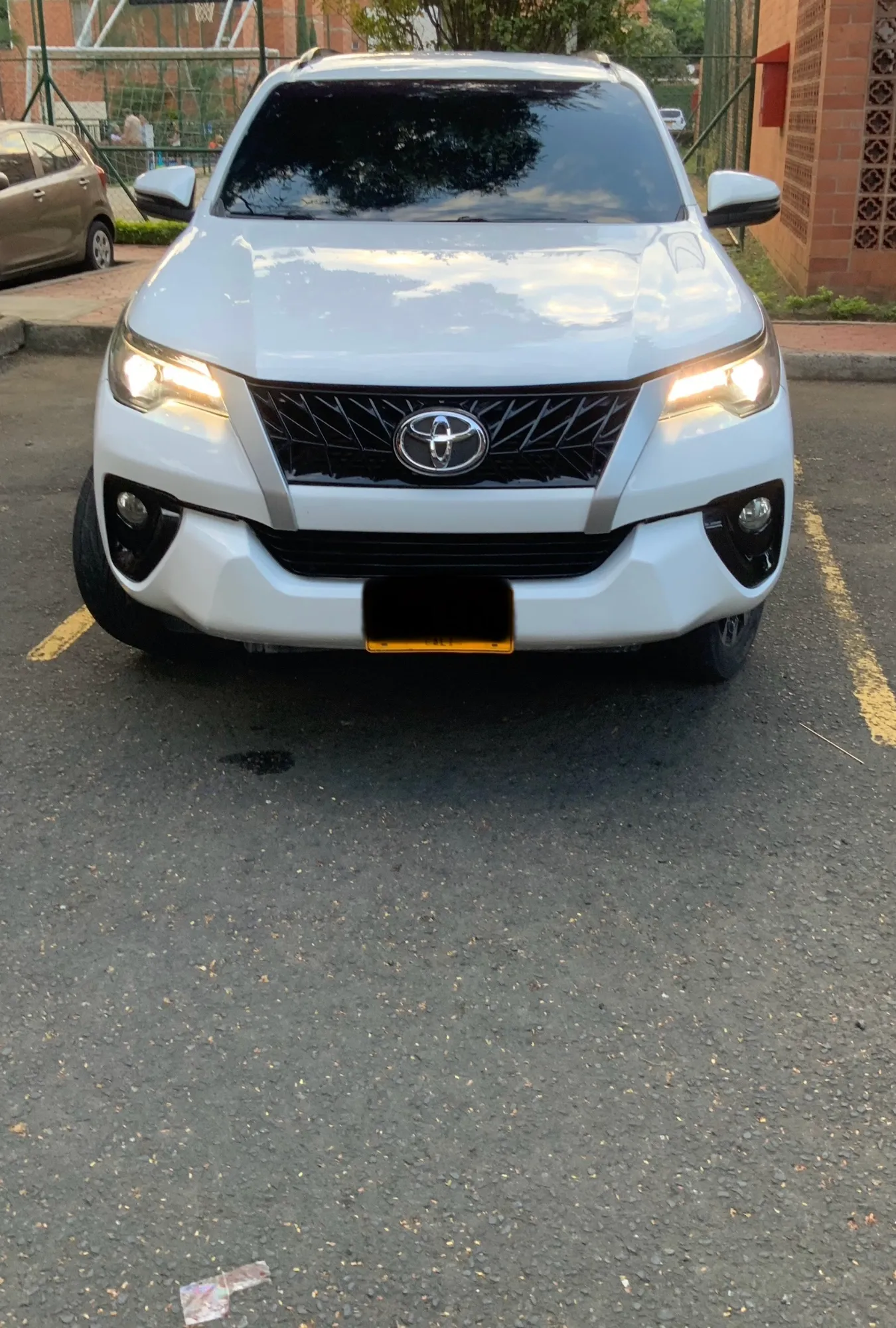 Toyota Fortuner - vendo o permuto  modelo 2019TD