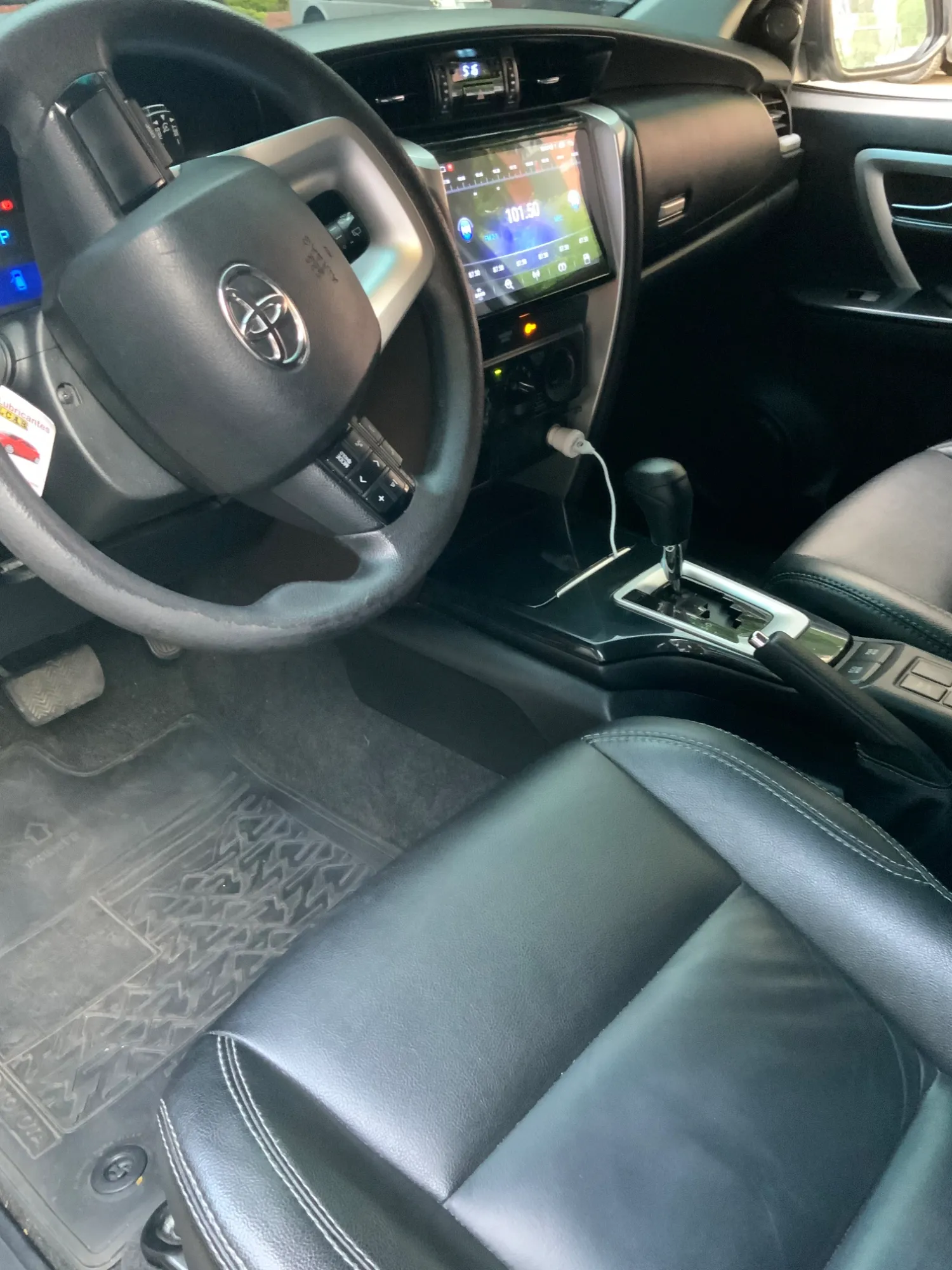 Toyota Fortuner - vendo o permuto  modelo 2019TD
