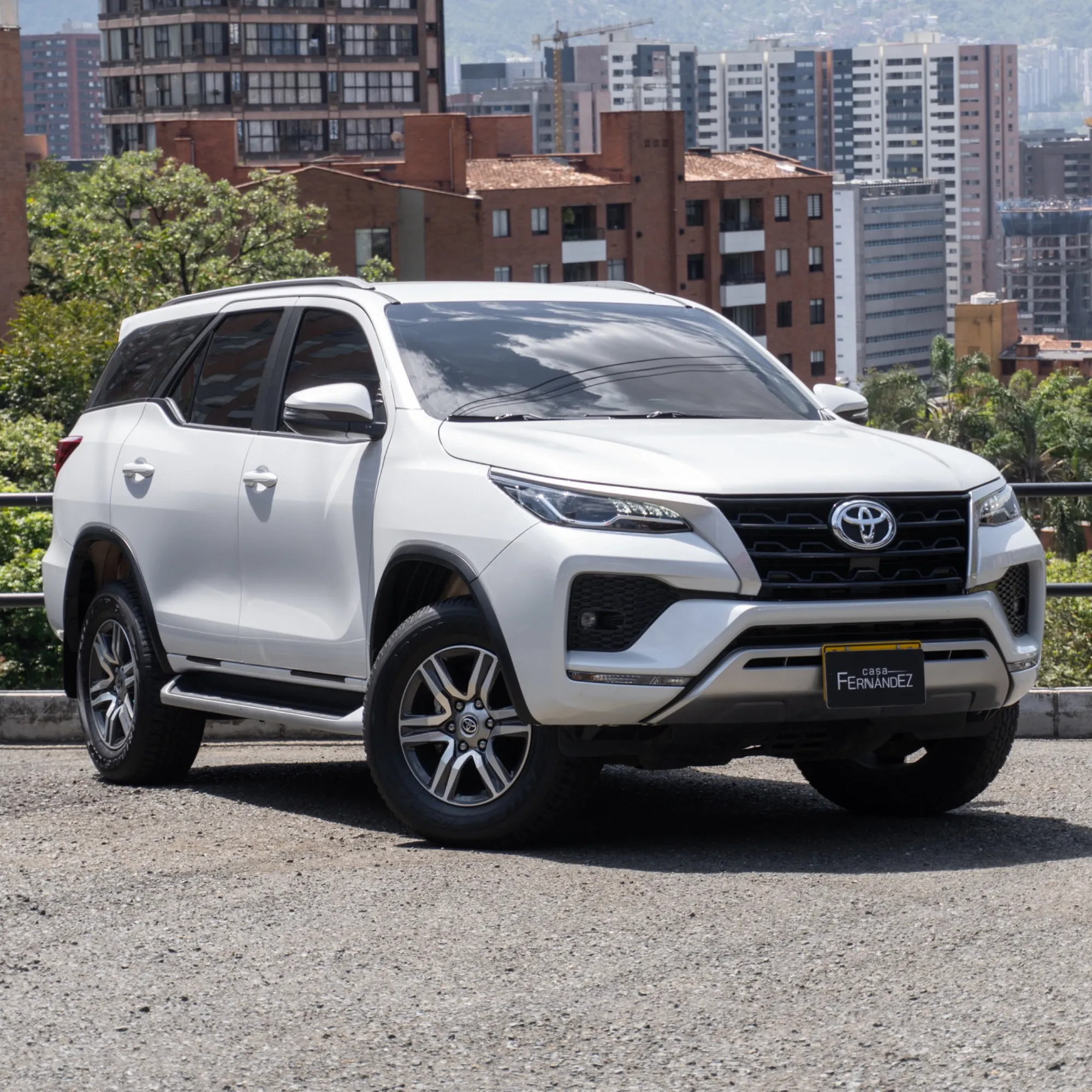 Toyota Fortuner 2.4 Diesel 2023