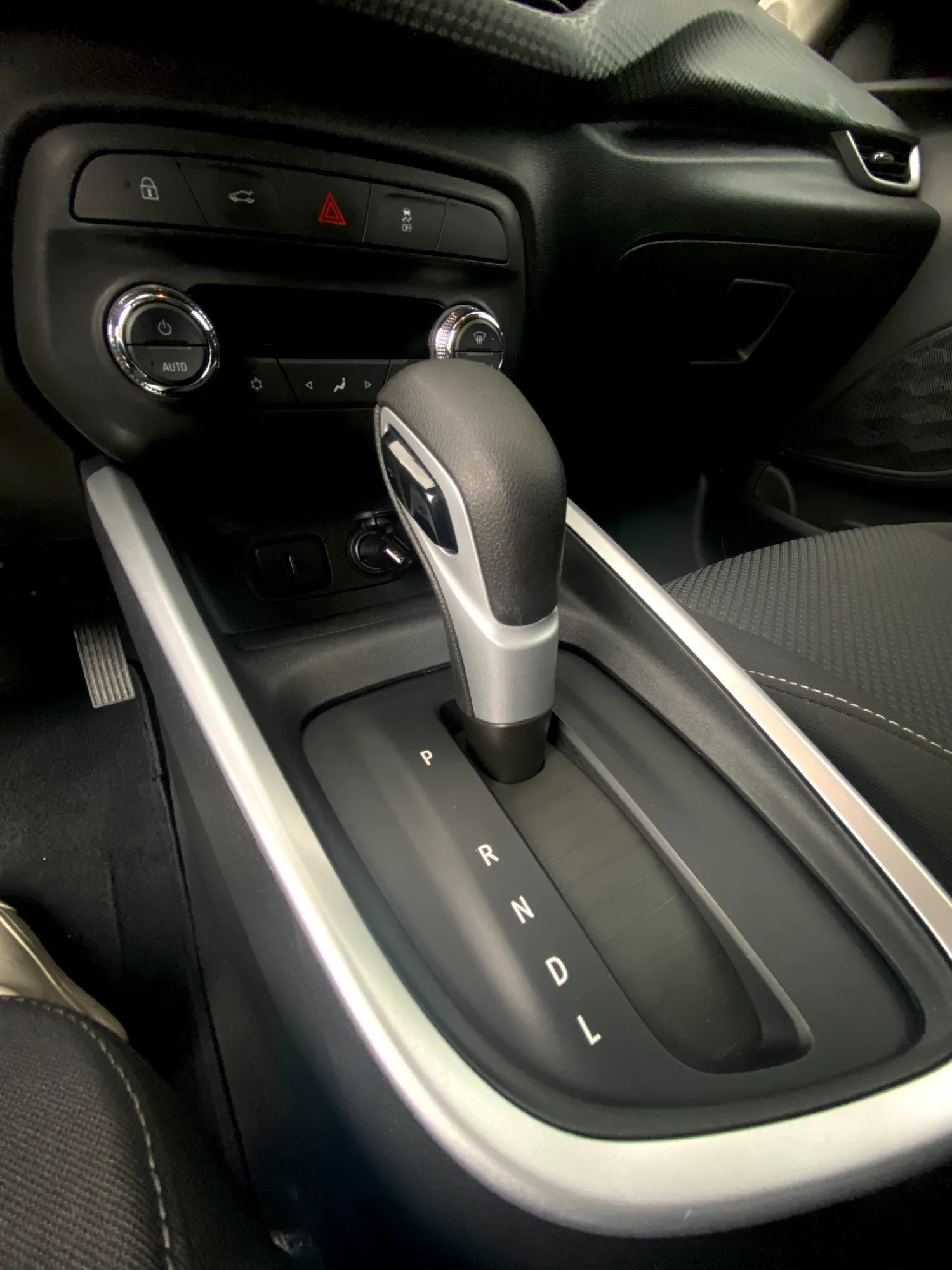 Chevrolet Onix Ltz Turbo