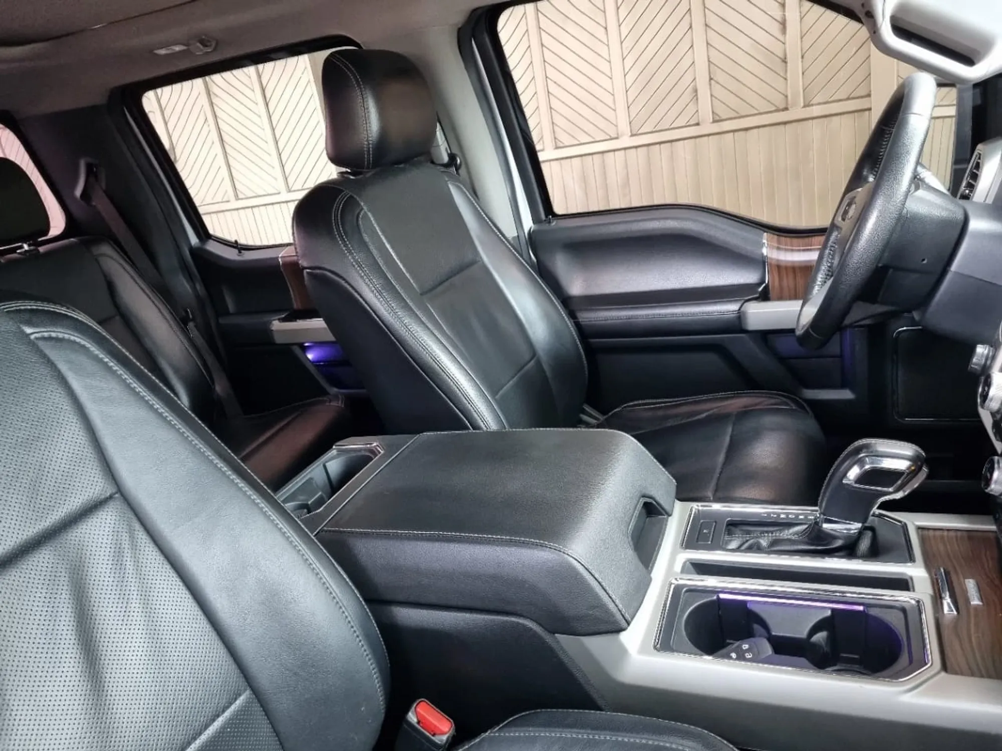 Ford F 150 lariat blindado 2 plus 