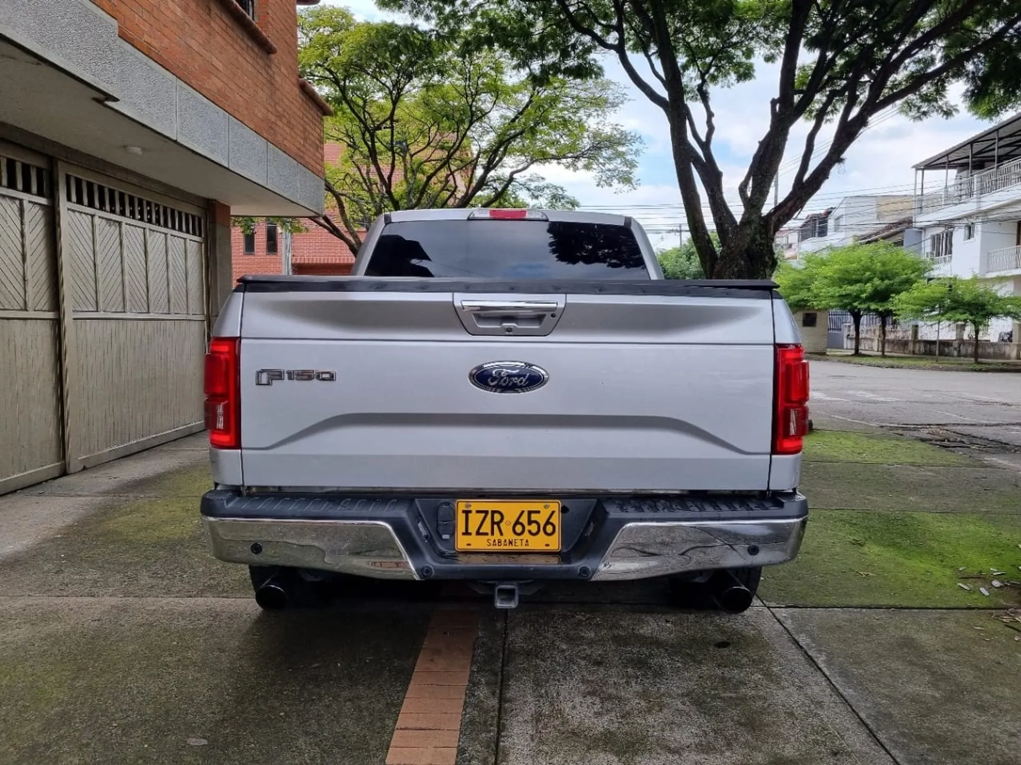 Ford F 150 lariat blindado 2 plus 