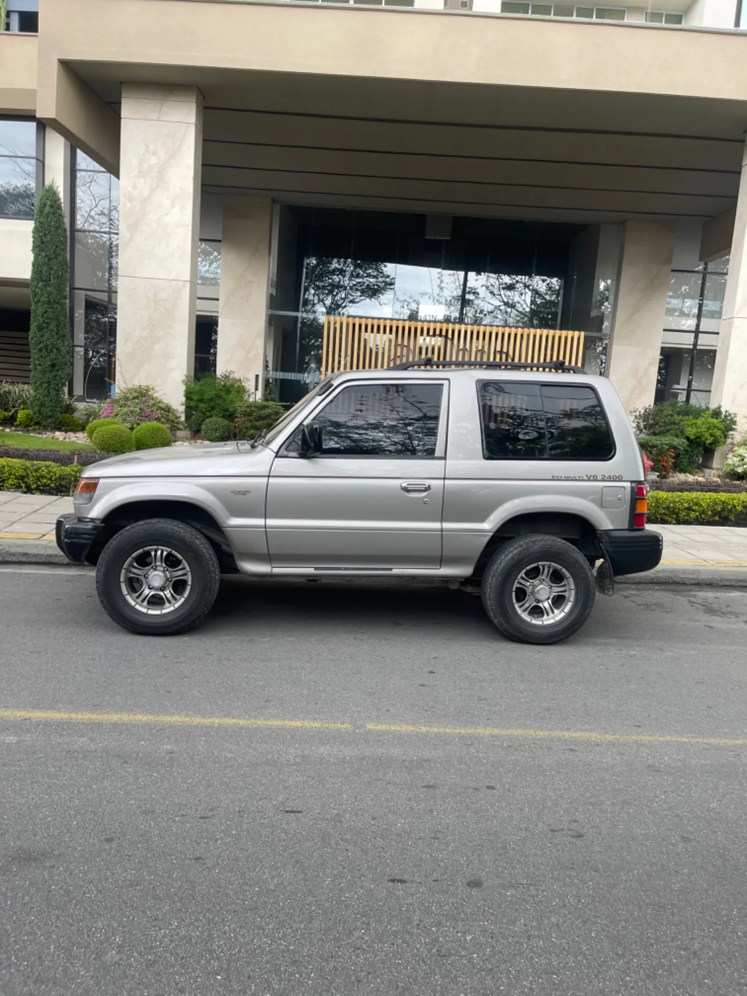 Mitsubishi Montero Hardtop 2006