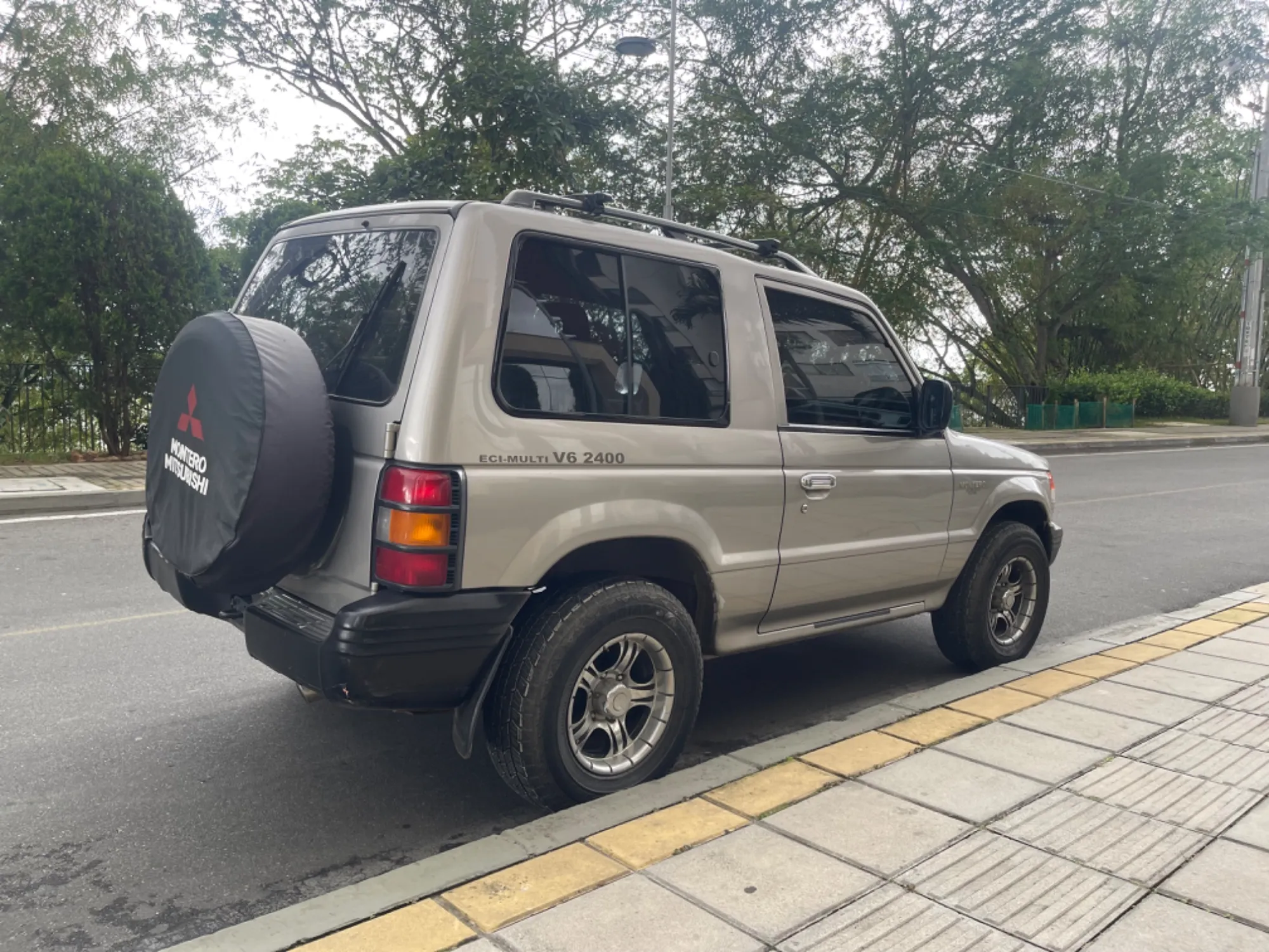 Mitsubishi Montero Hardtop 2006