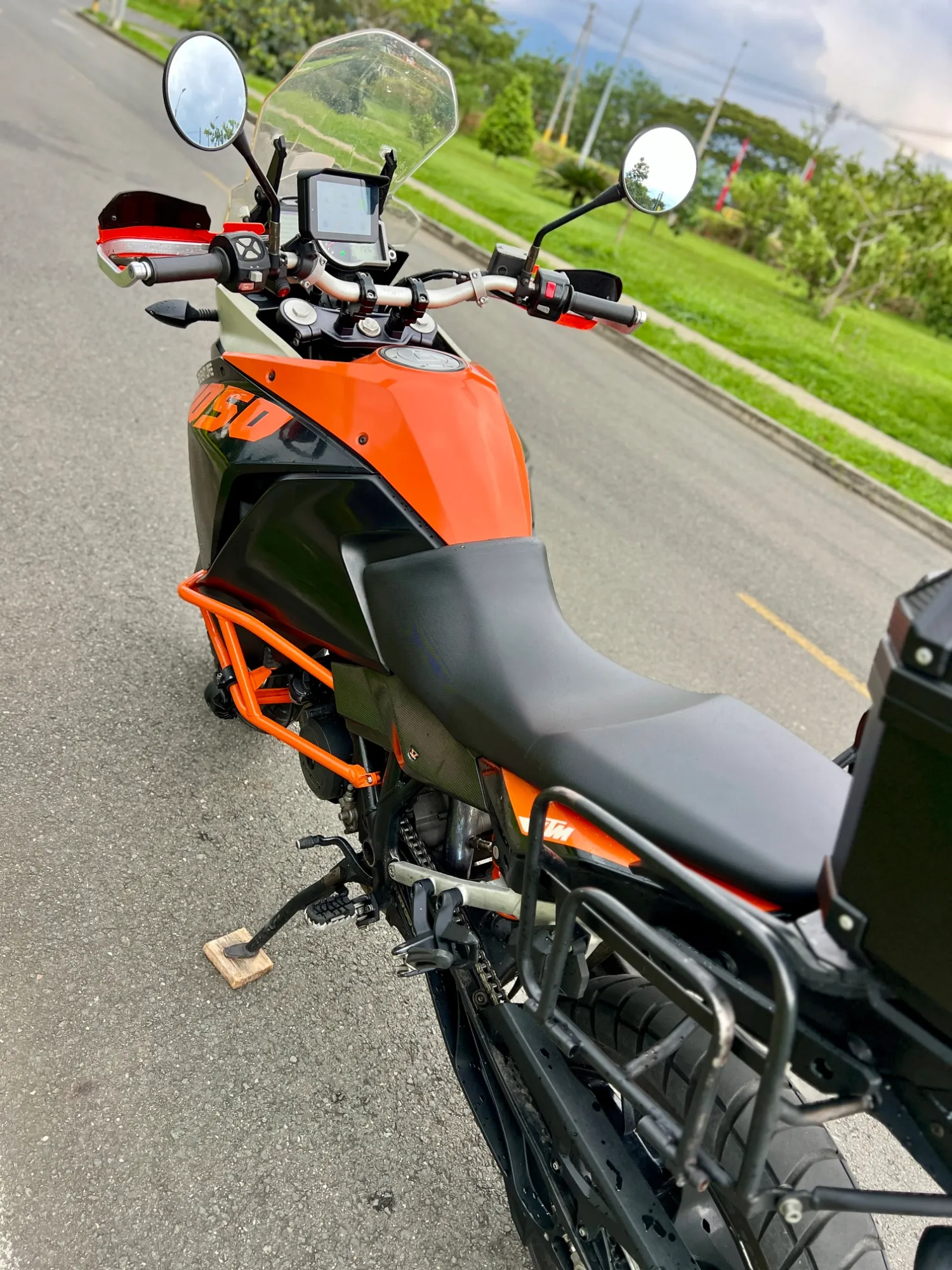 KTM 1050 2015