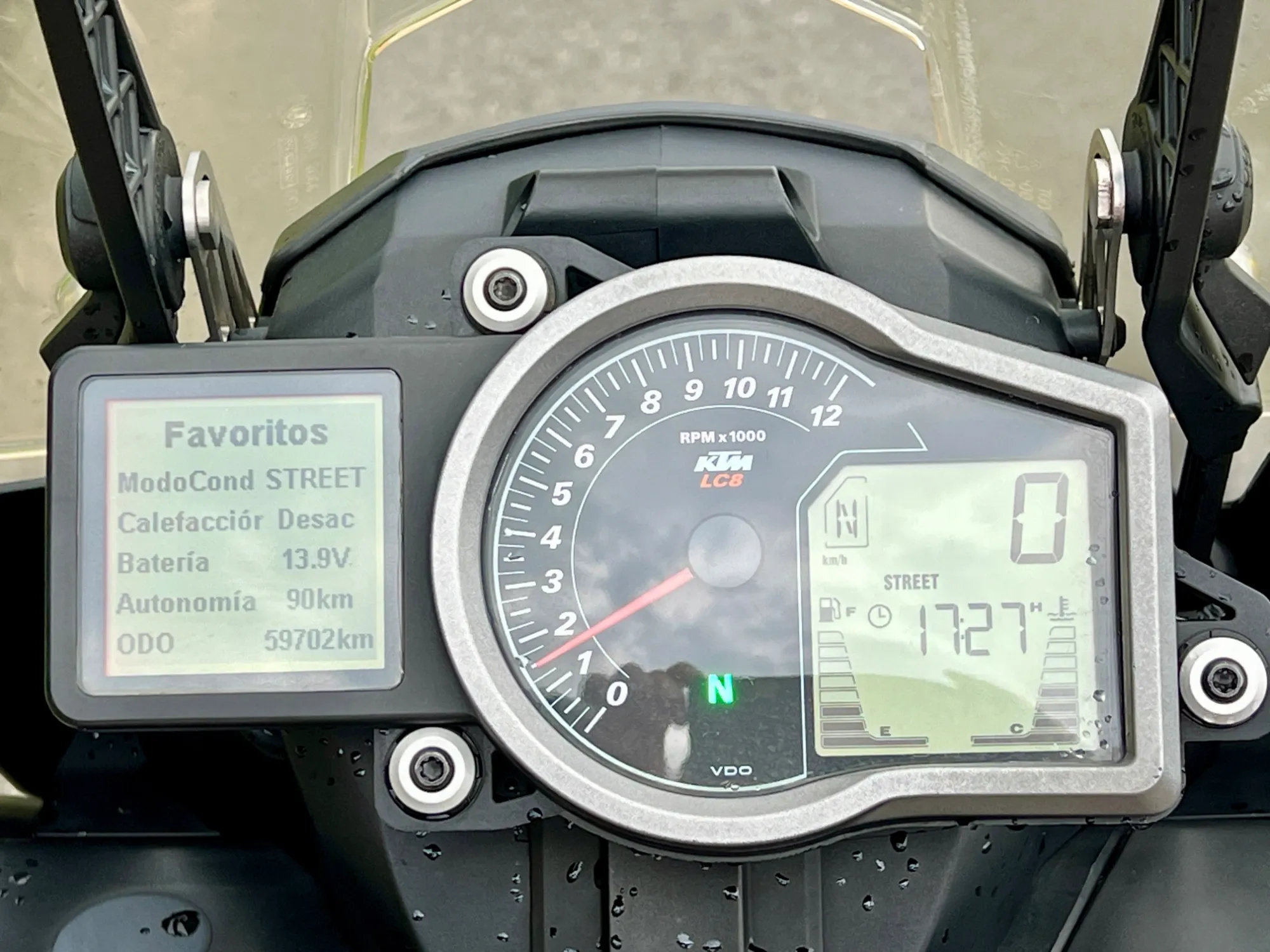 KTM 1050 2015