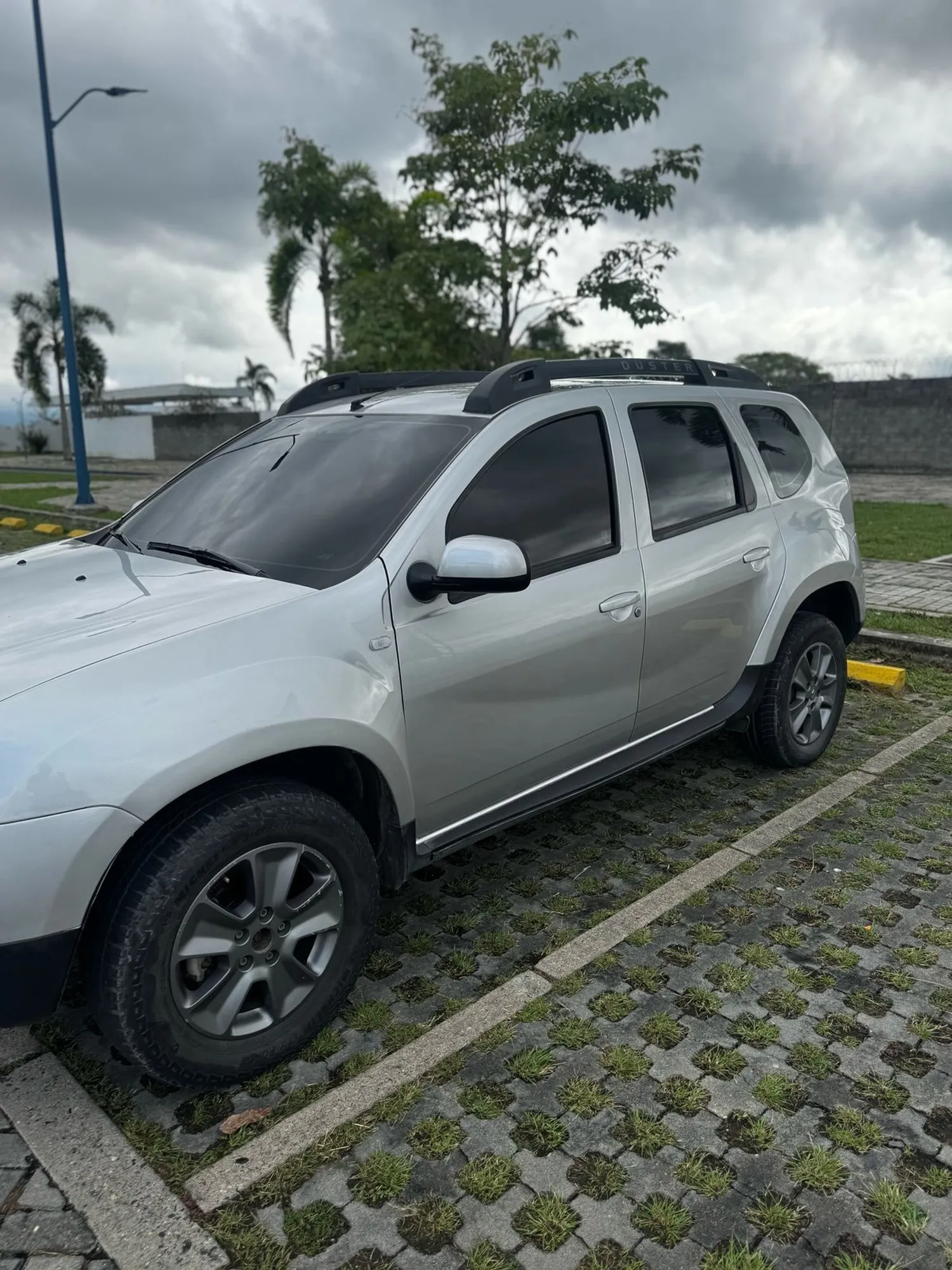 RENAULT DUSTER 2021