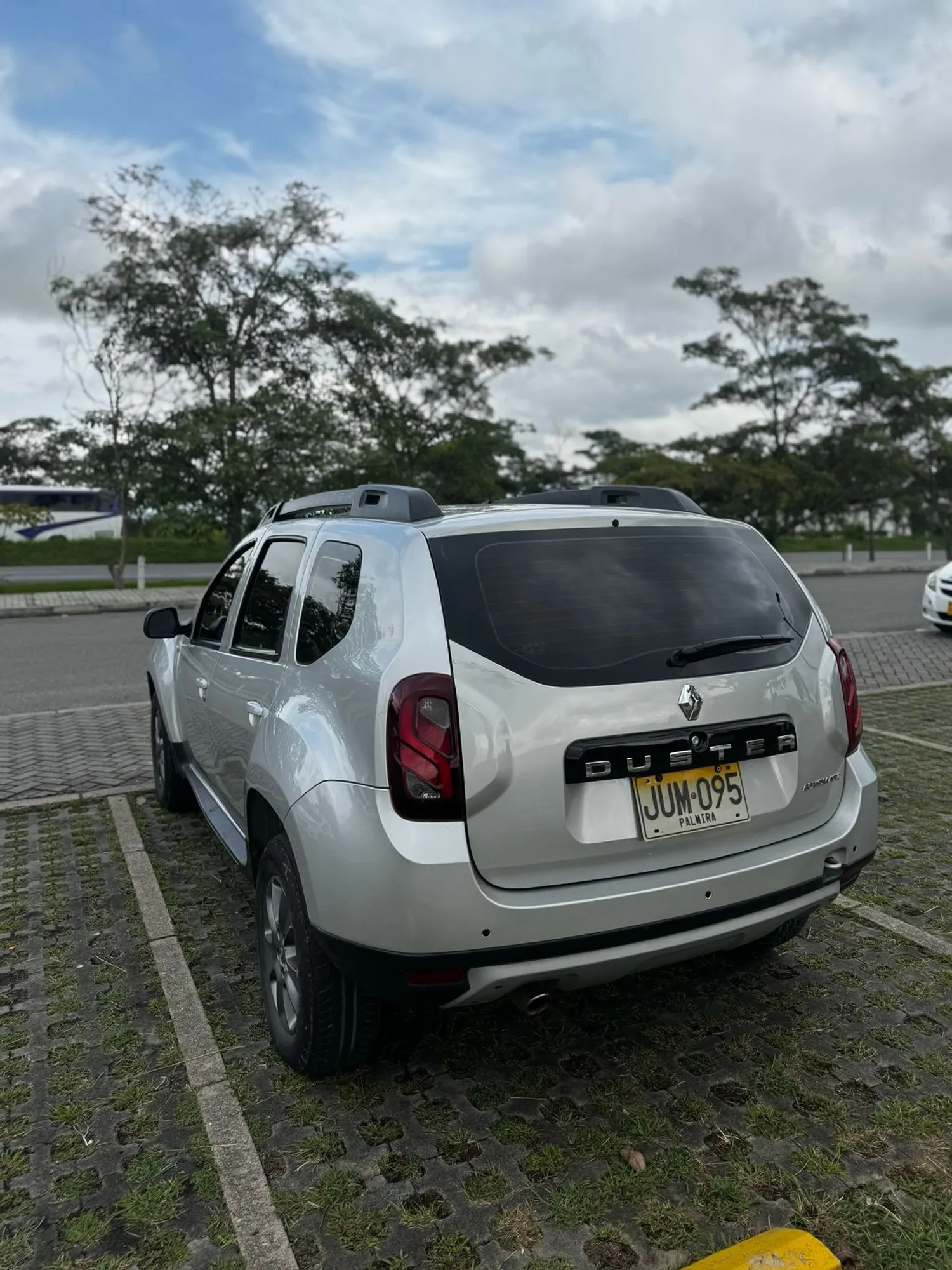 RENAULT DUSTER 2021