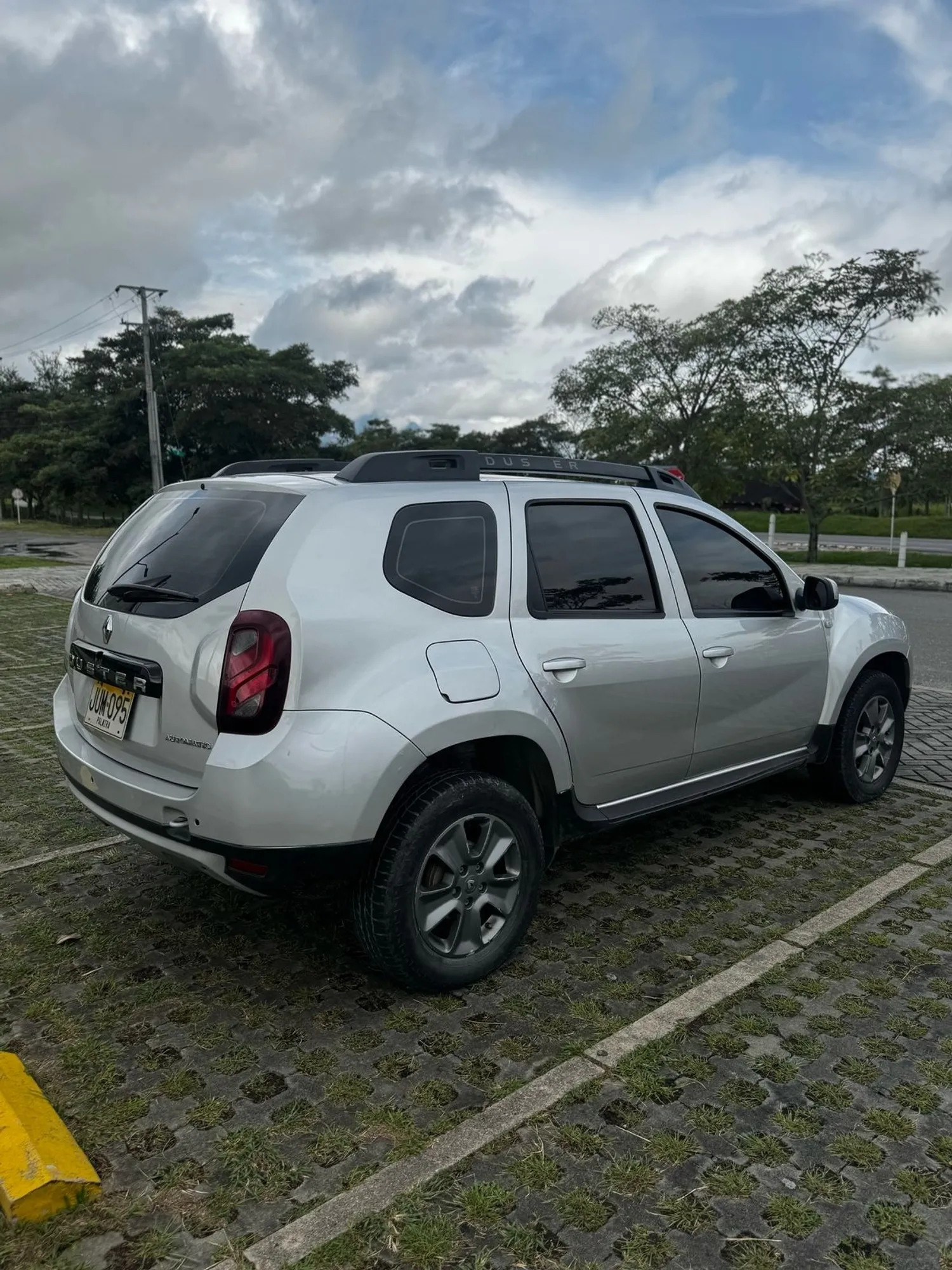 RENAULT DUSTER 2021