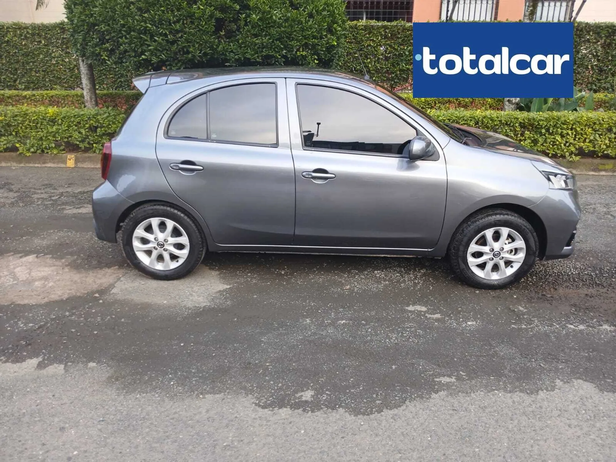 Nissan March Sense MT 2022