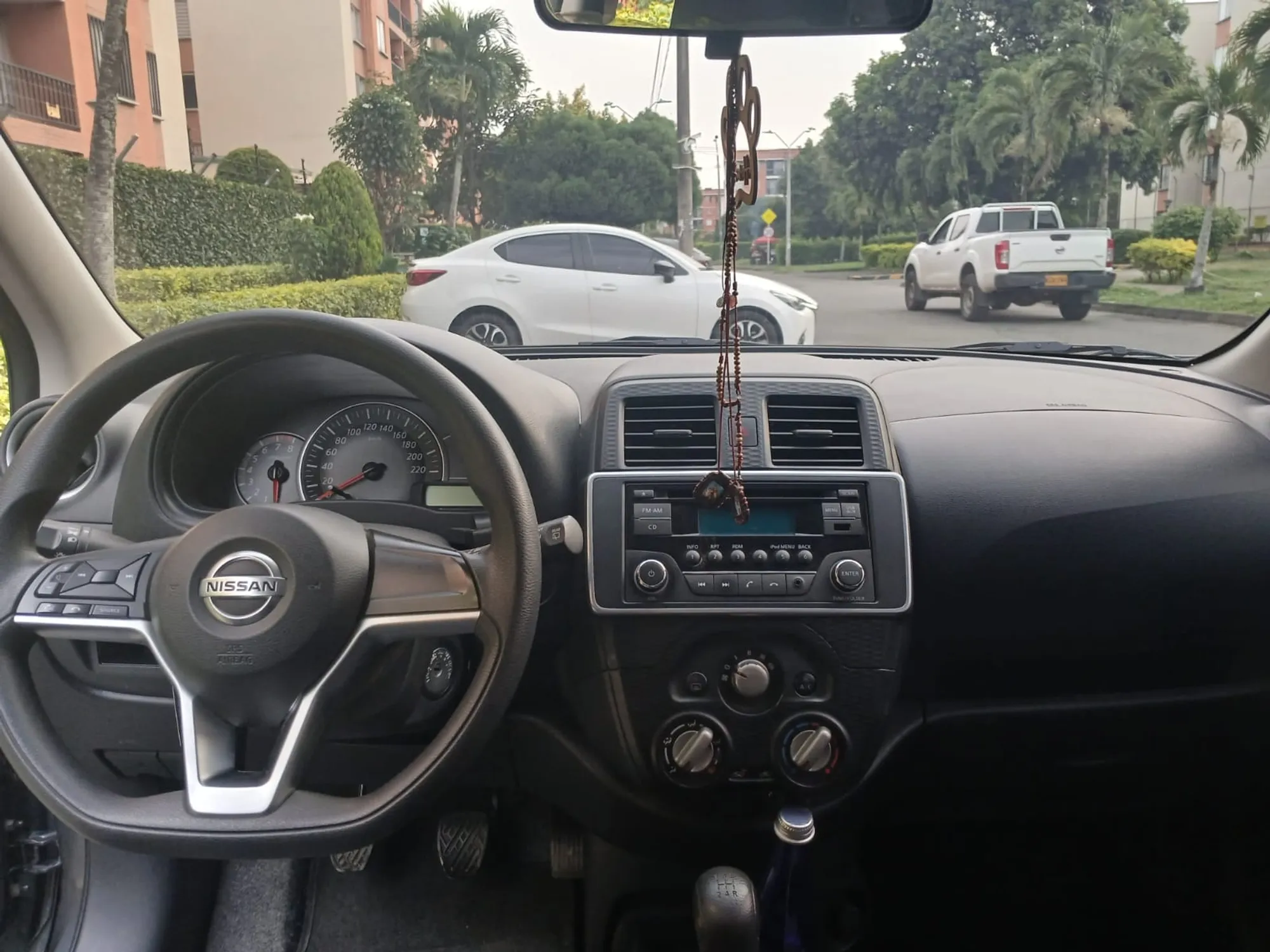 Nissan March Sense MT 2022
