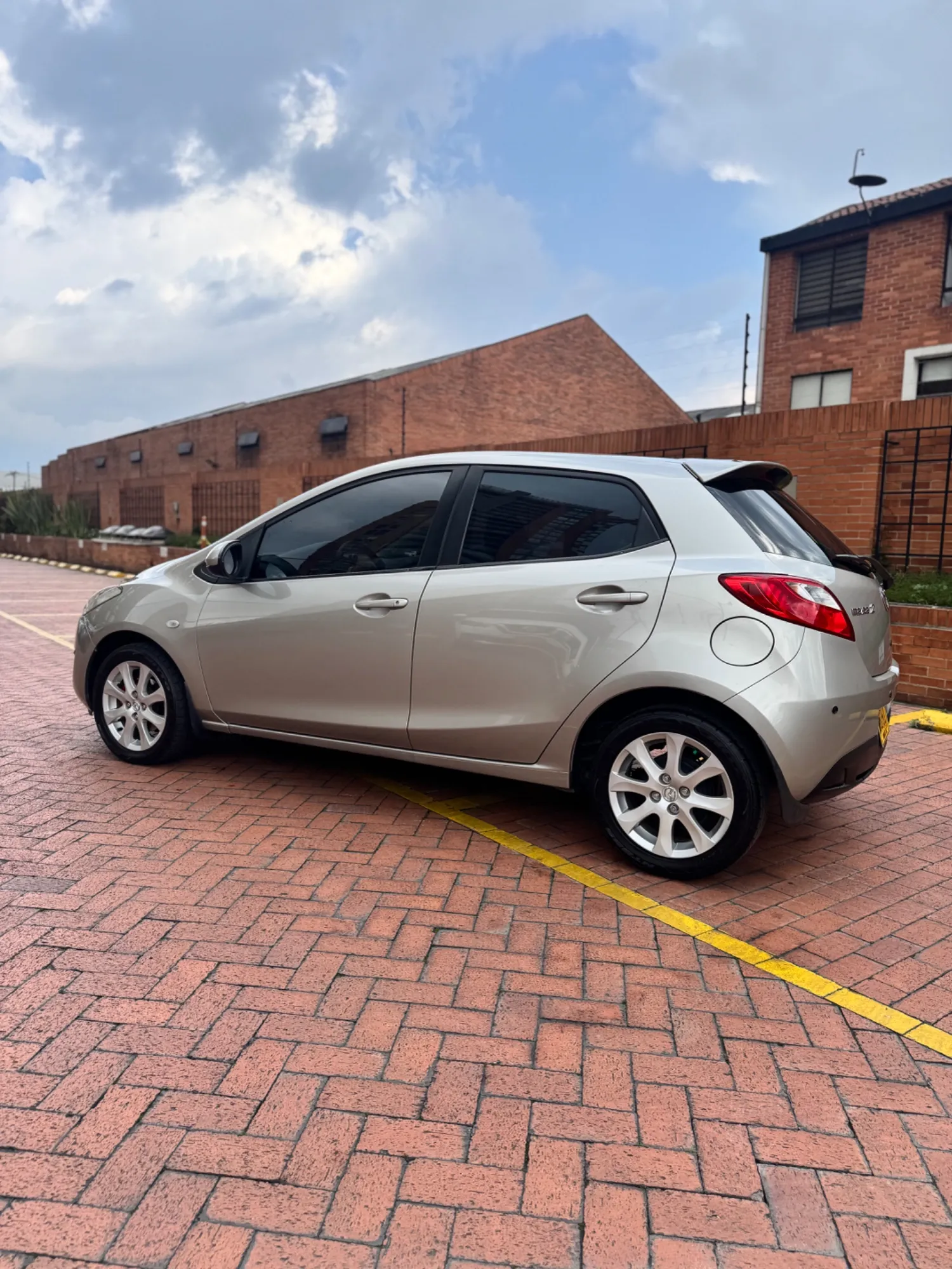 Mazda 2 Hatch Back