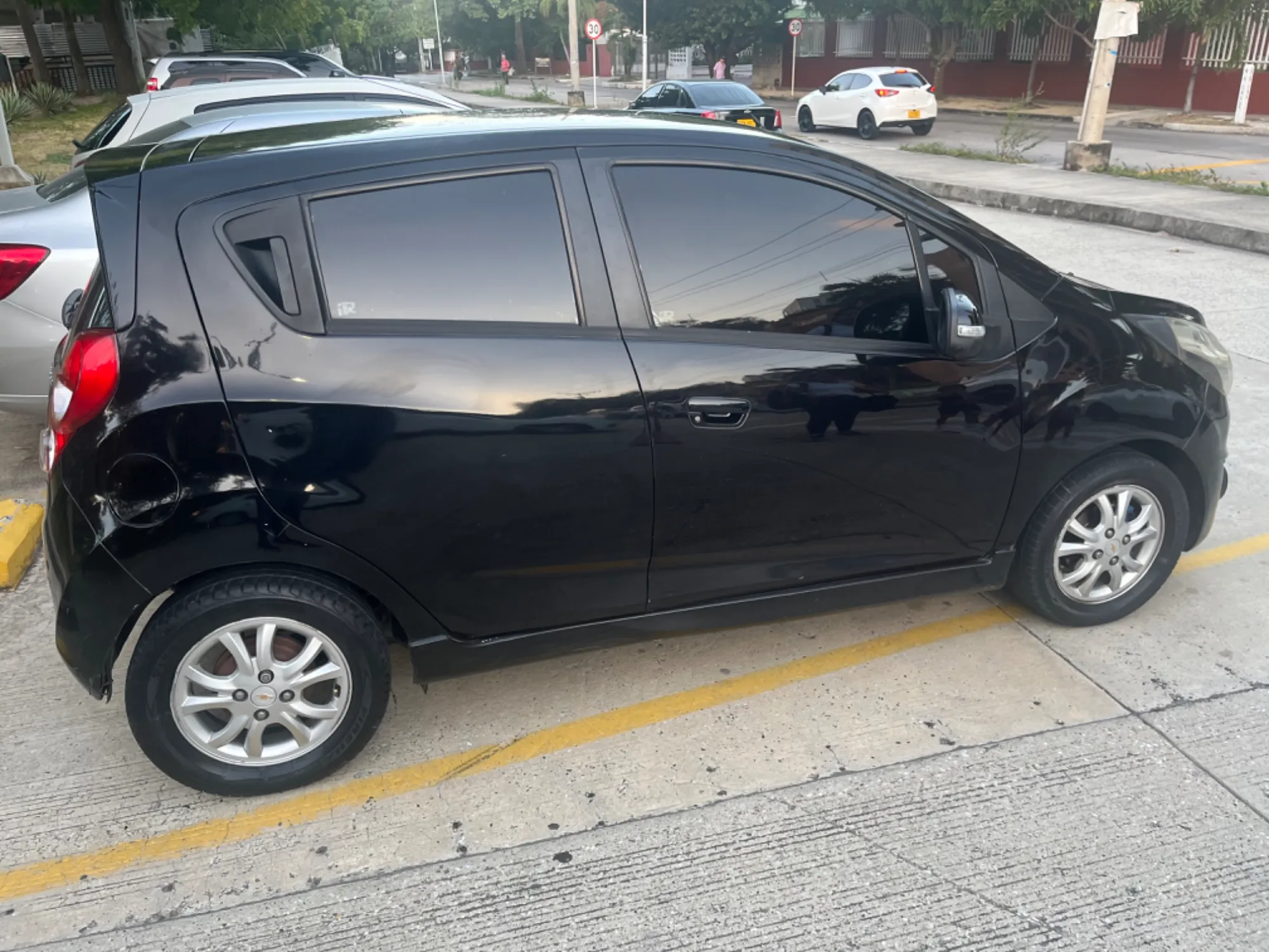 Chevrolet Spark GT 2015 Full Equipo 