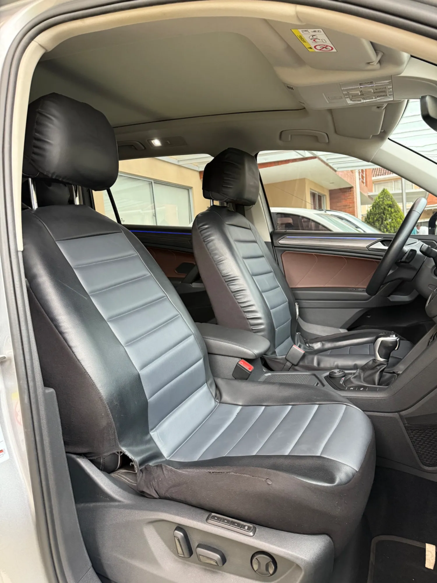 VOLKSWAGEN TIGUAN ELEGANCE 240 TSI 2022 38.000KM