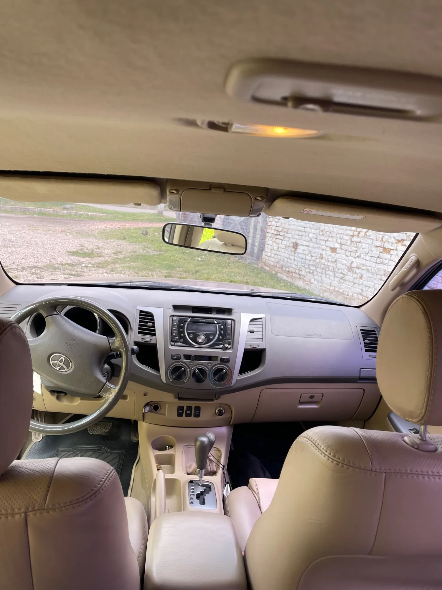 Toyota Fortuner 2011 4x4 2.7 gasolina AT