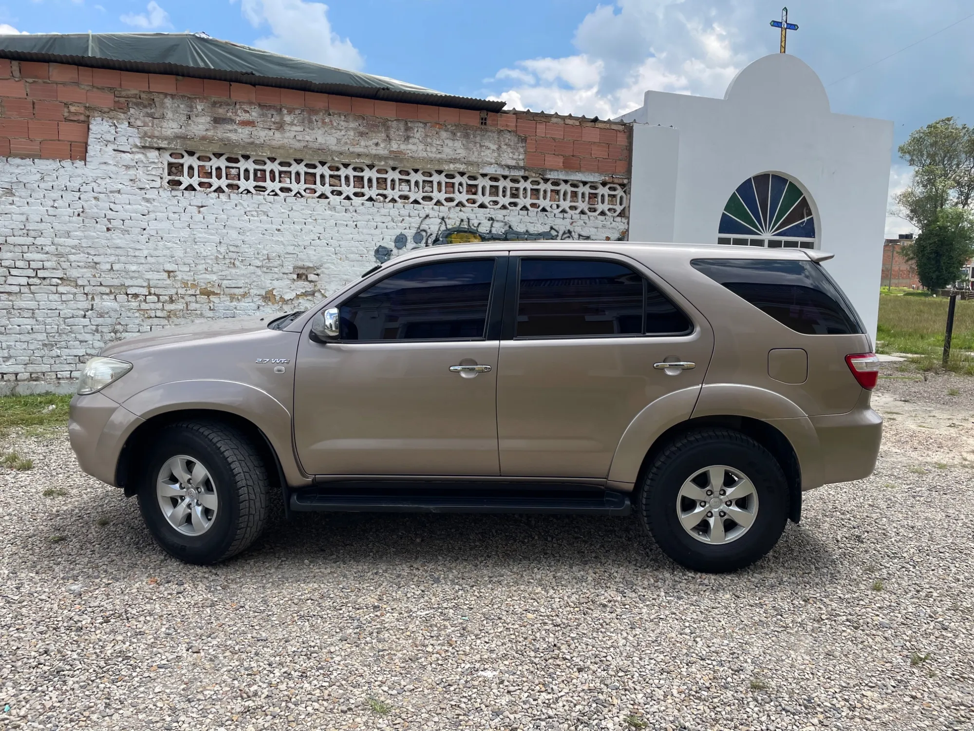 Toyota Fortuner 2011 4x4 2.7 gasolina AT