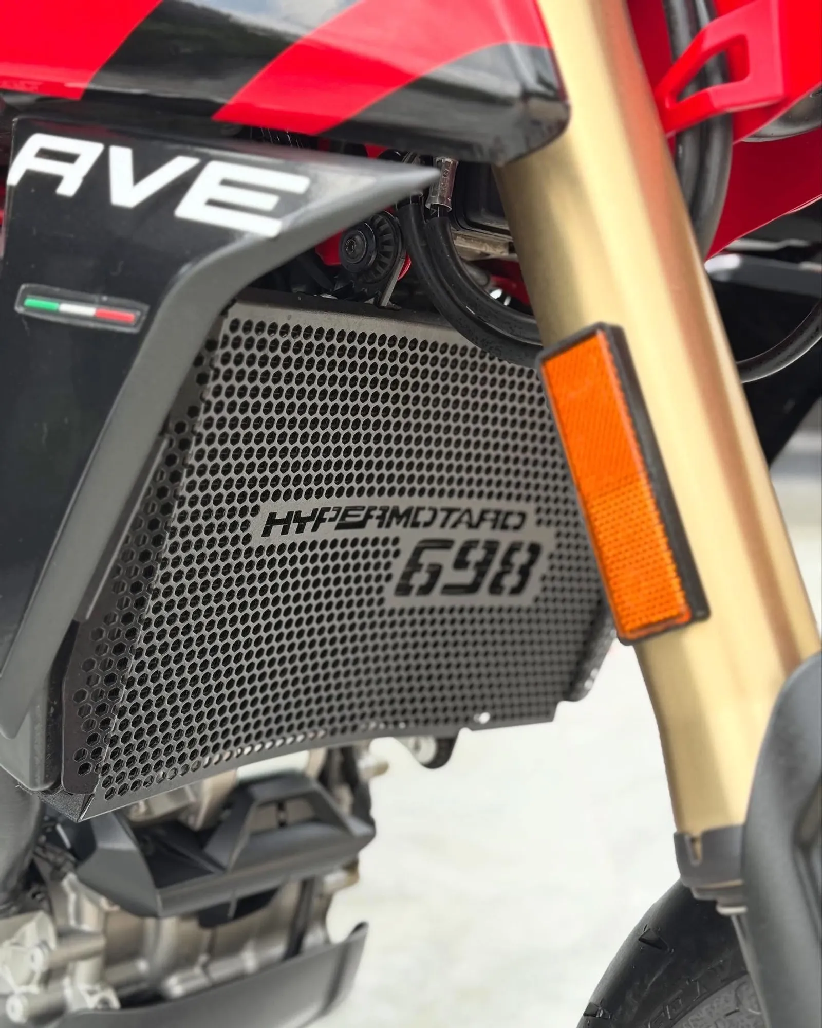 Ducati Hypermotard 698 SP 2024