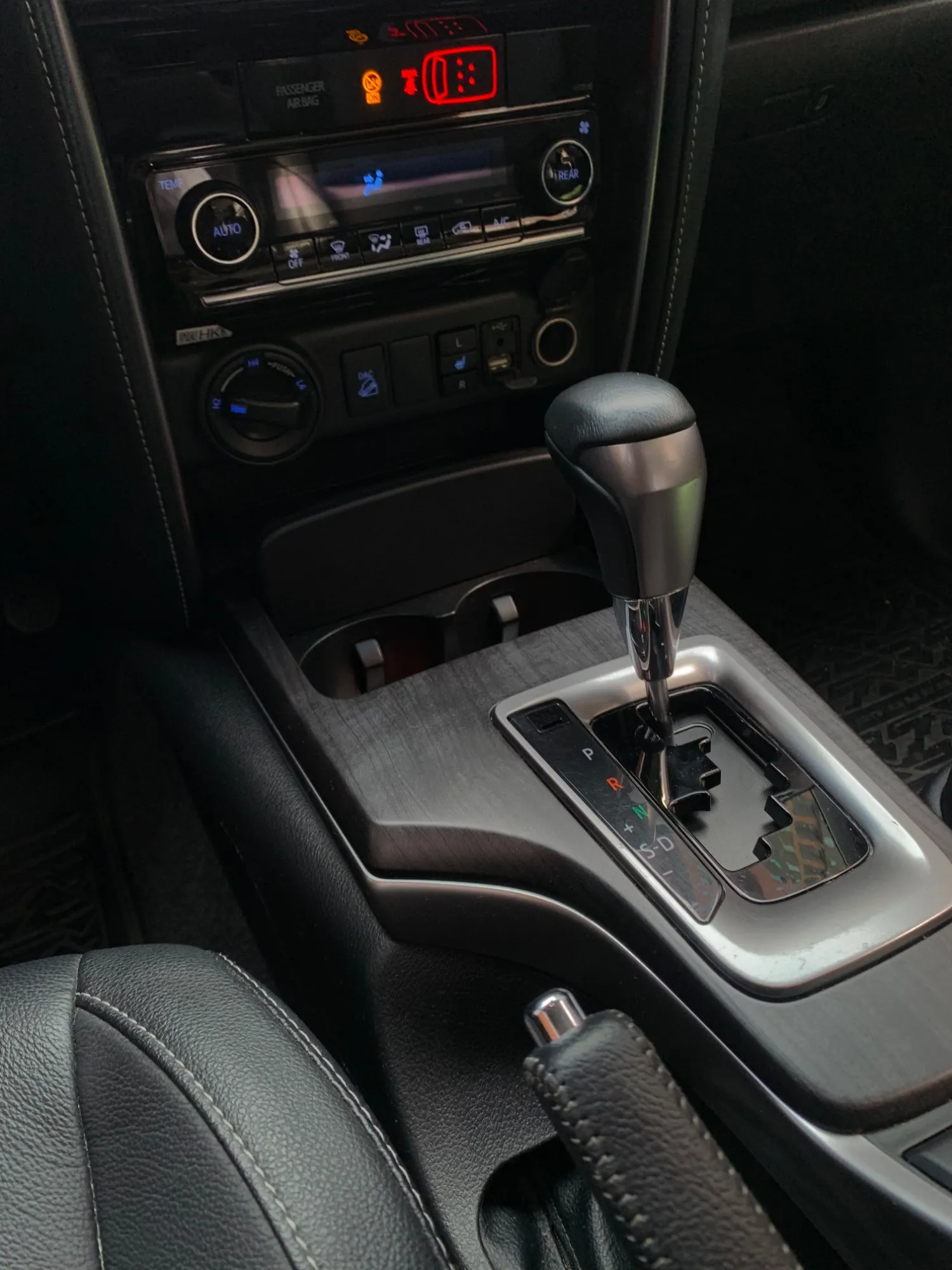 Toyota Fortuner Srv 4x4 At 