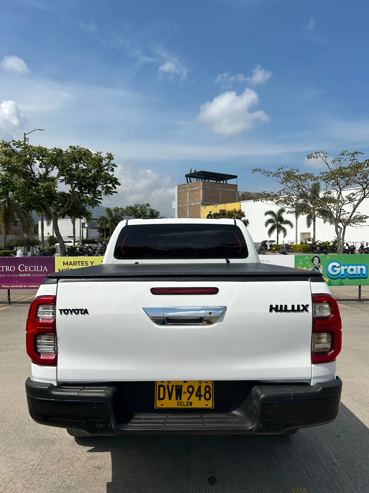 Toyota Hilux 2.7 gasolina 