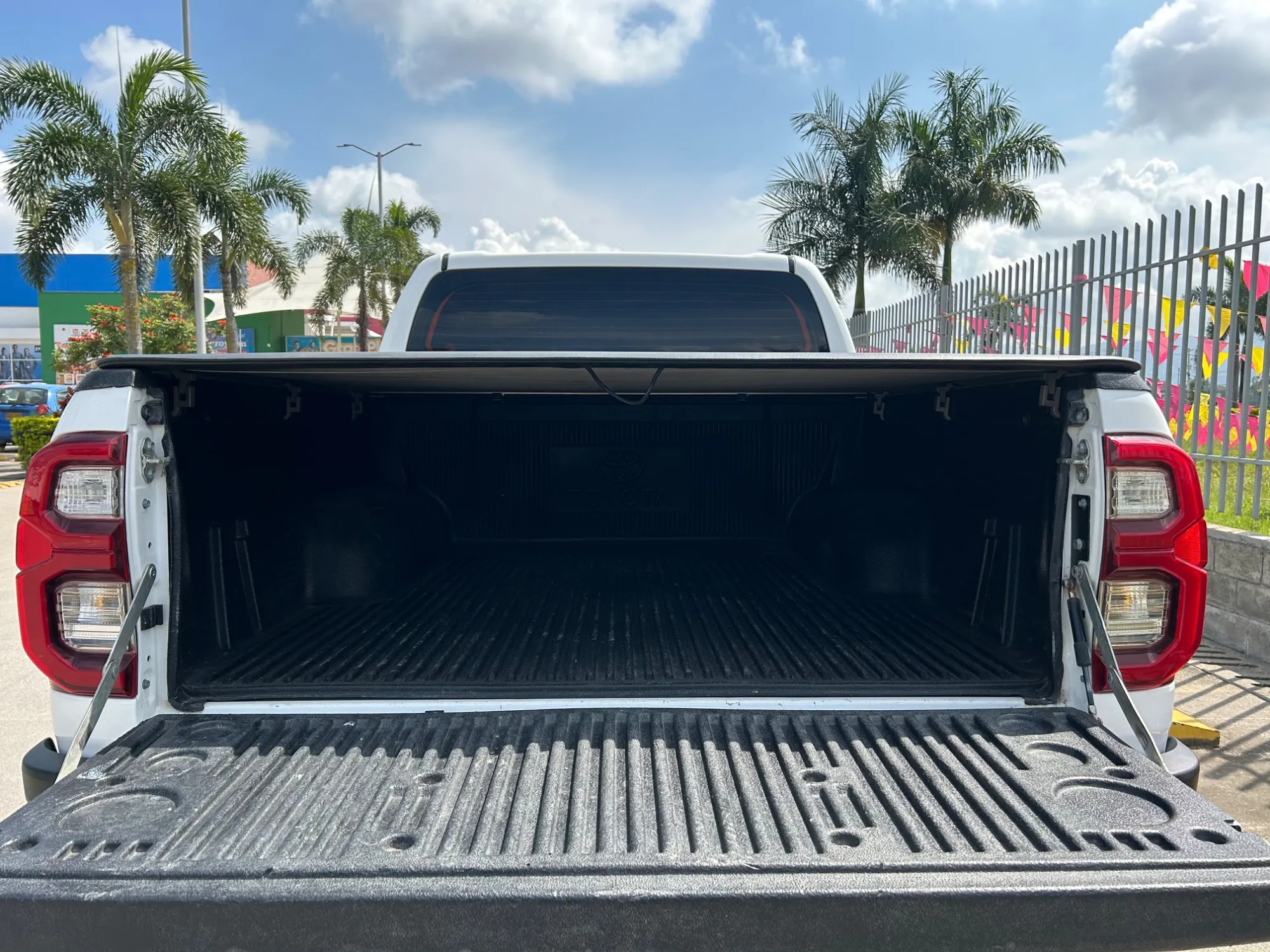 Toyota Hilux 2.7 gasolina 