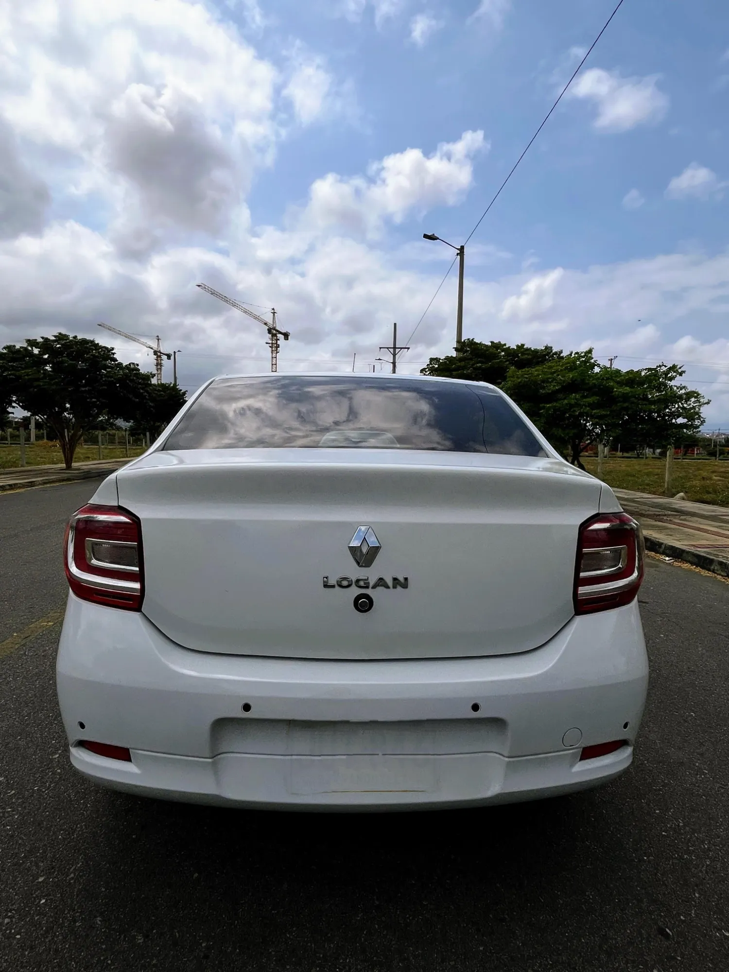Renault Logan intense full equipo 