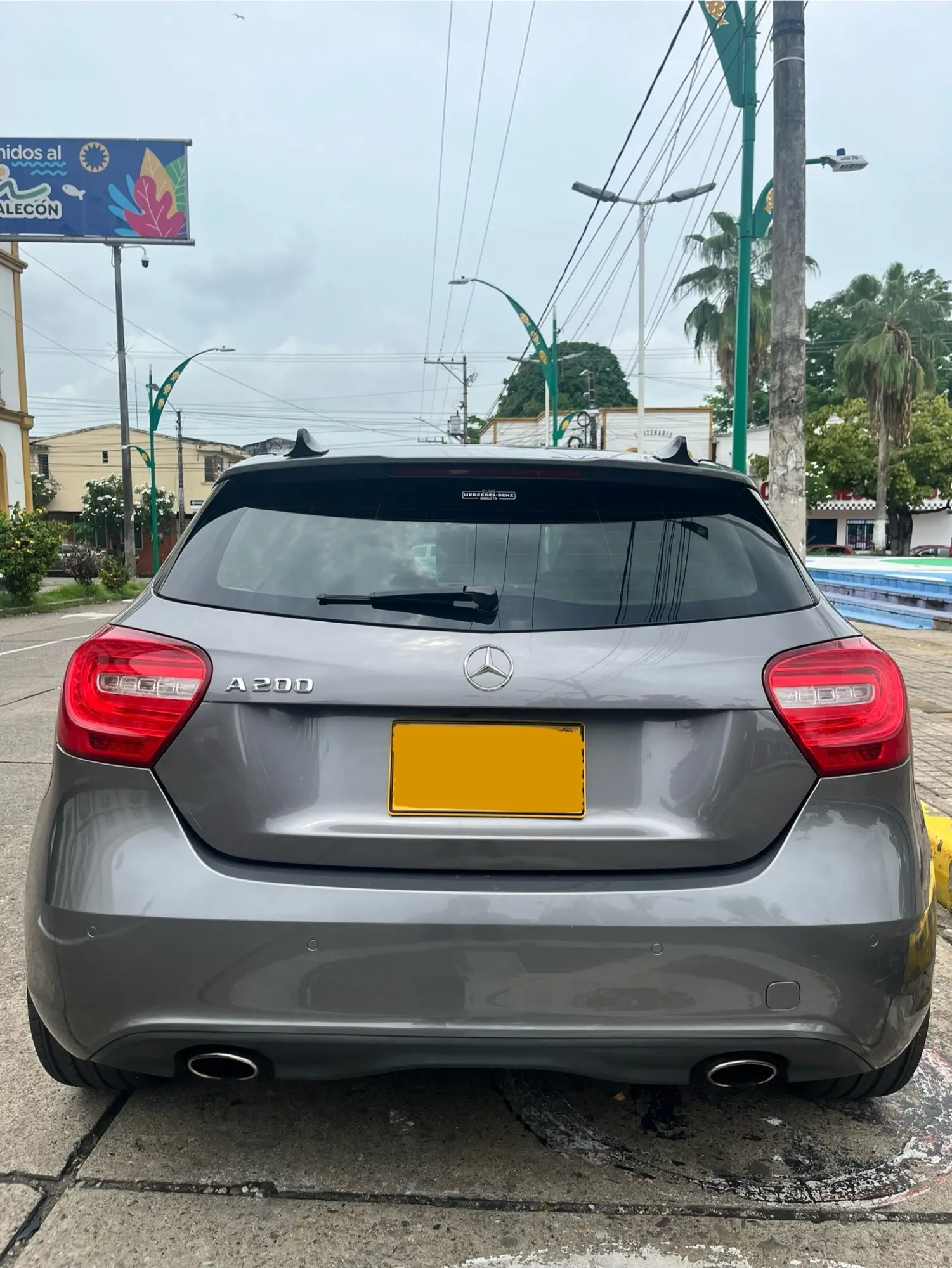 Mercedez Benz A 200