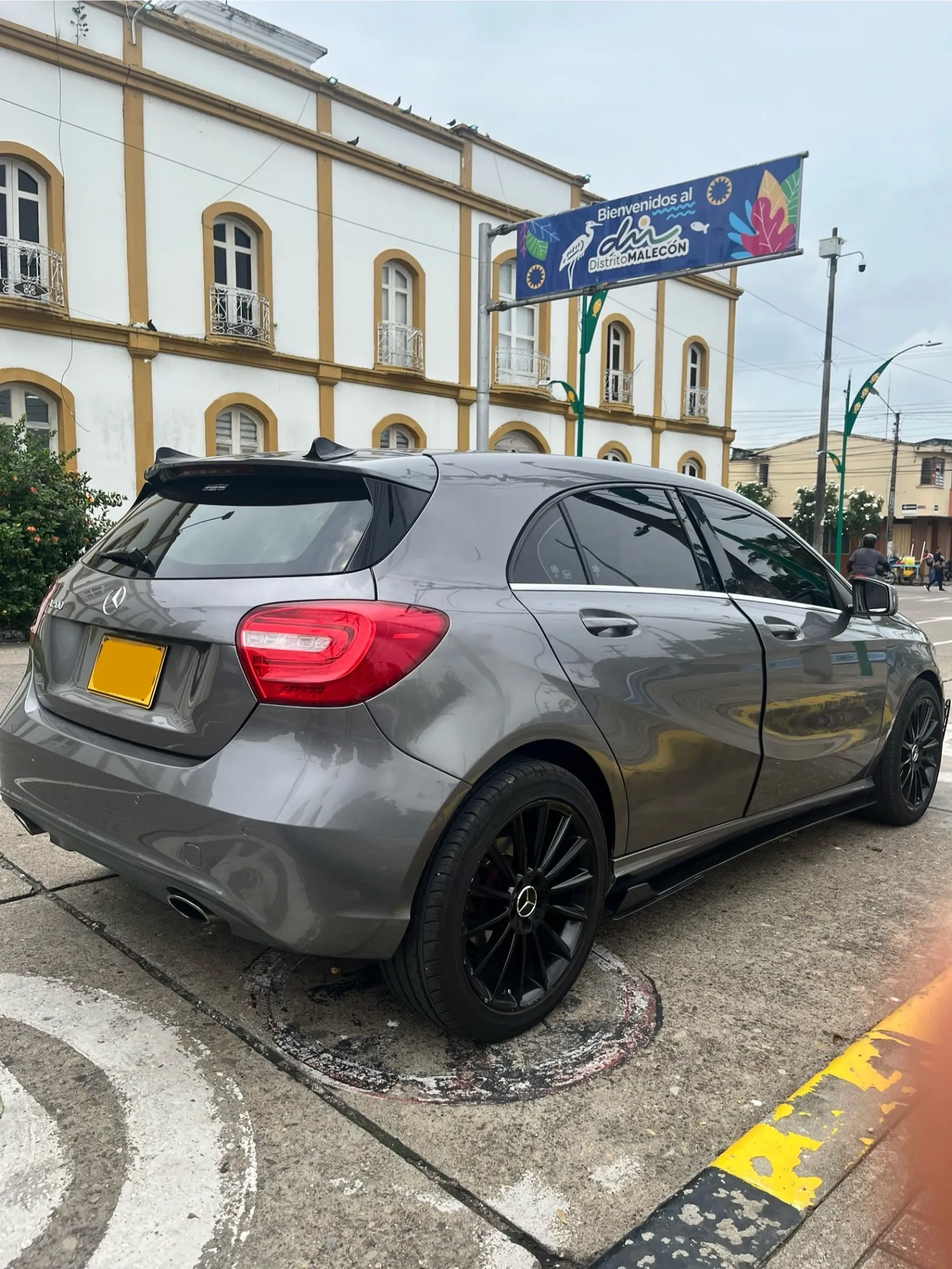 Mercedez Benz A 200