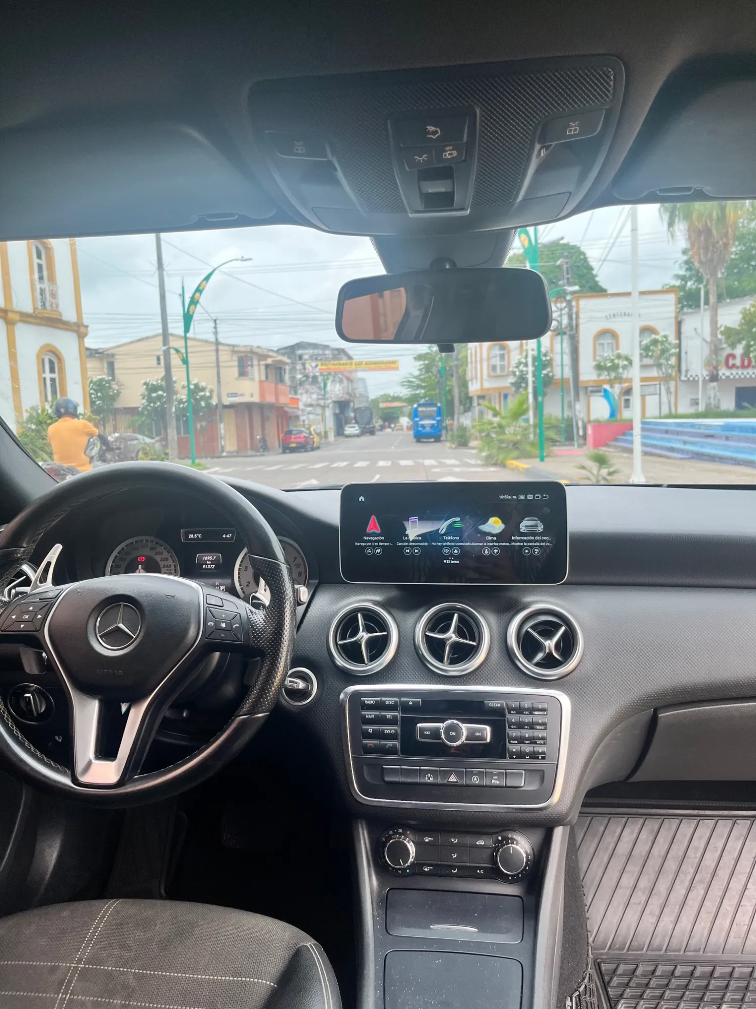 Mercedez Benz A 200