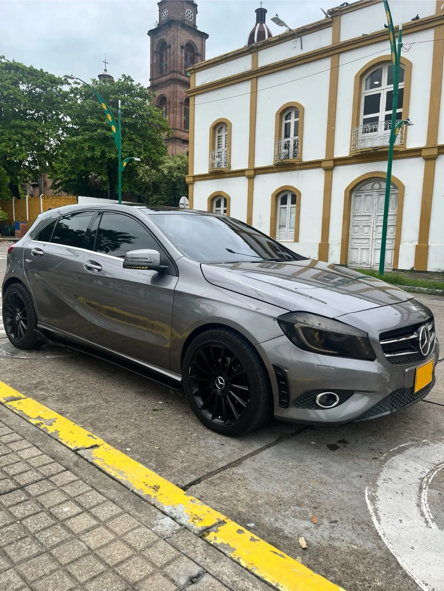 Mercedez Benz A 200